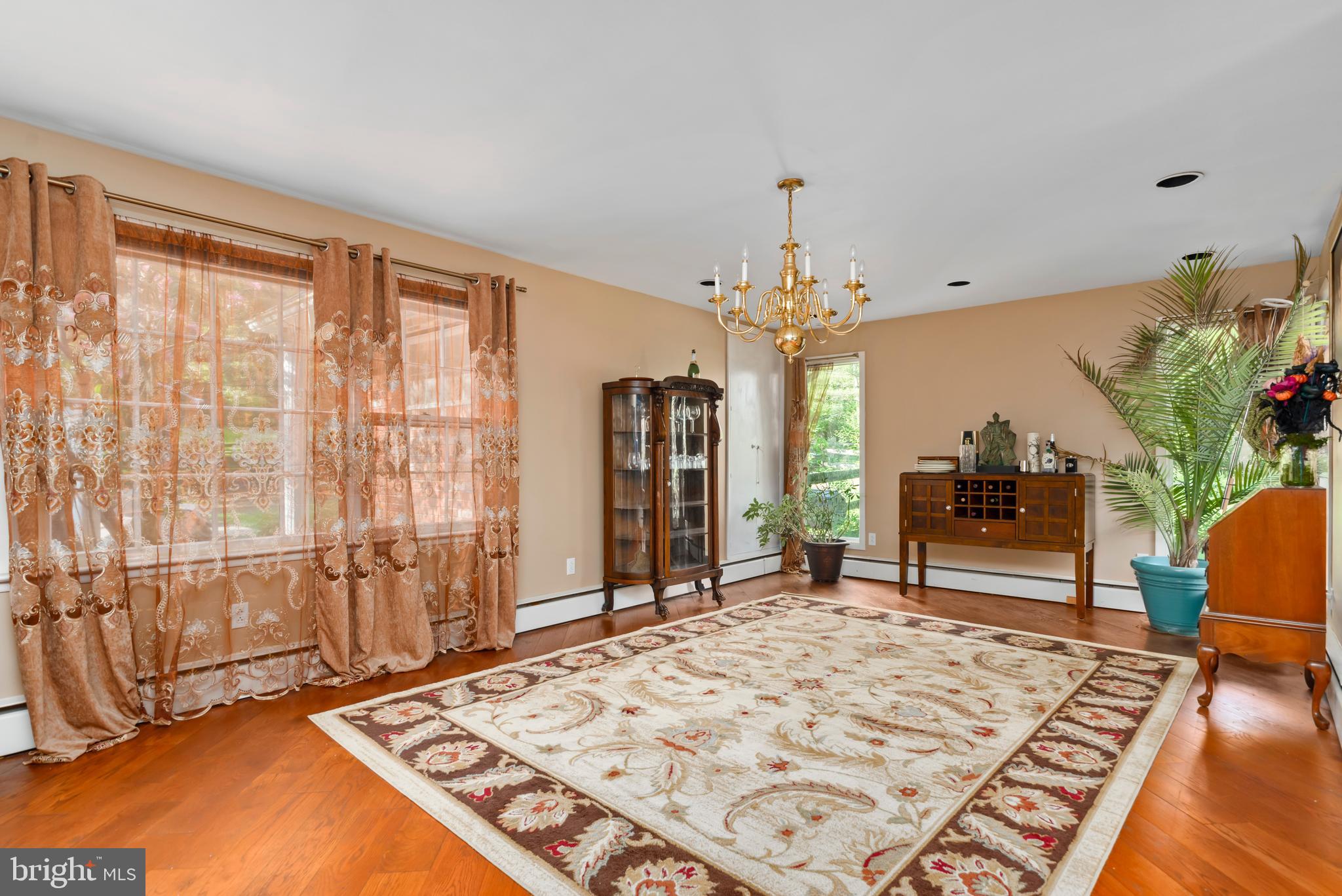 20 ACRE WOODS - Residential