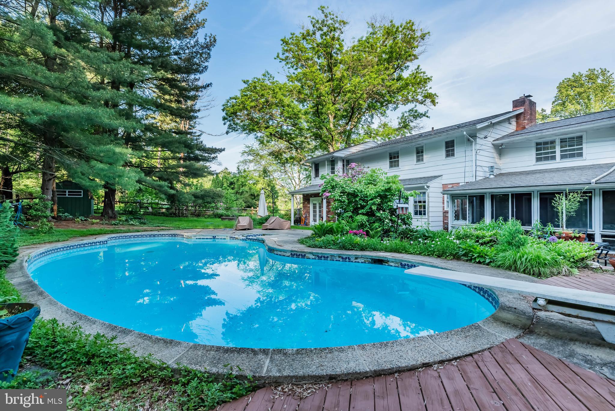 20 ACRE WOODS - Residential