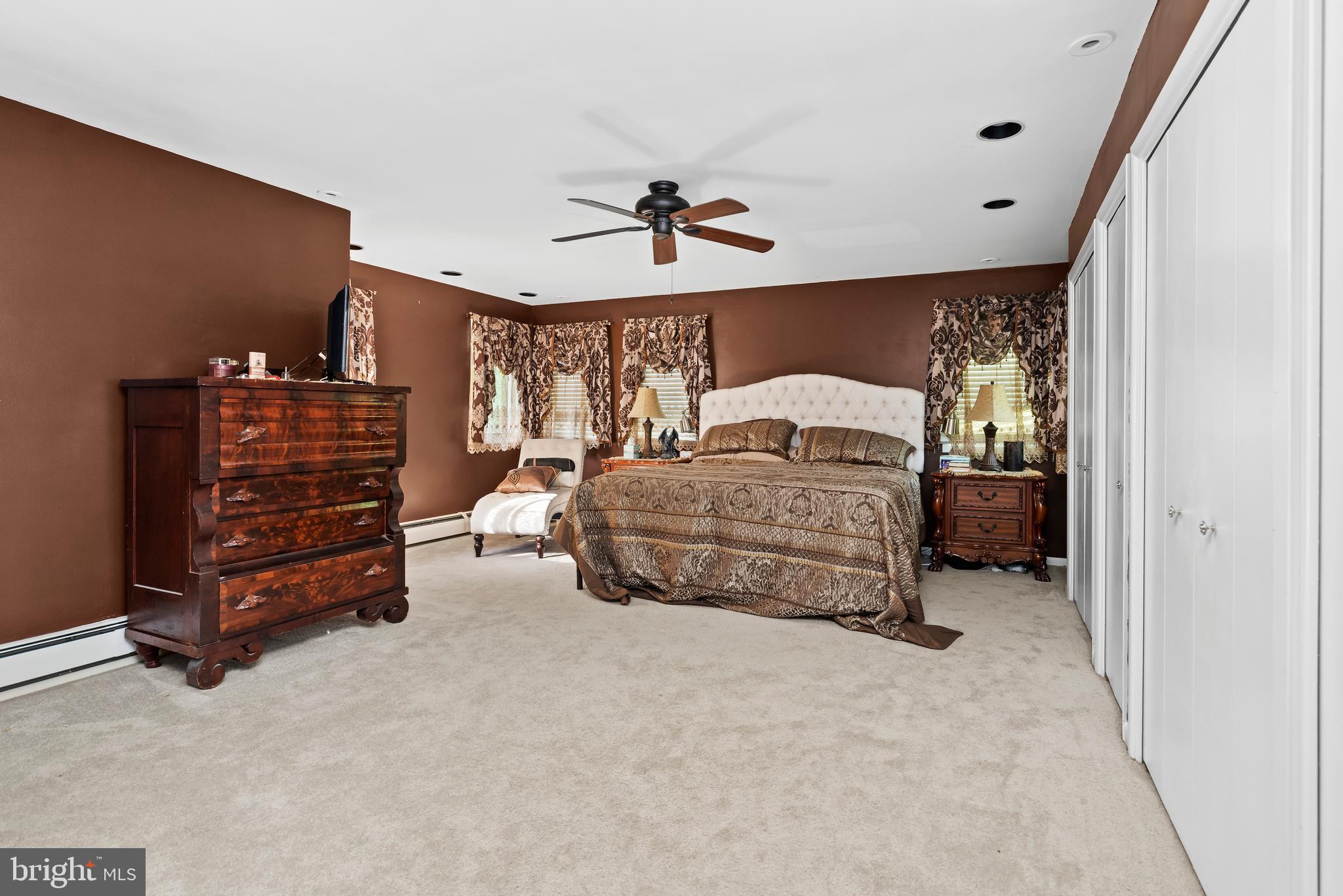 20 ACRE WOODS - Residential