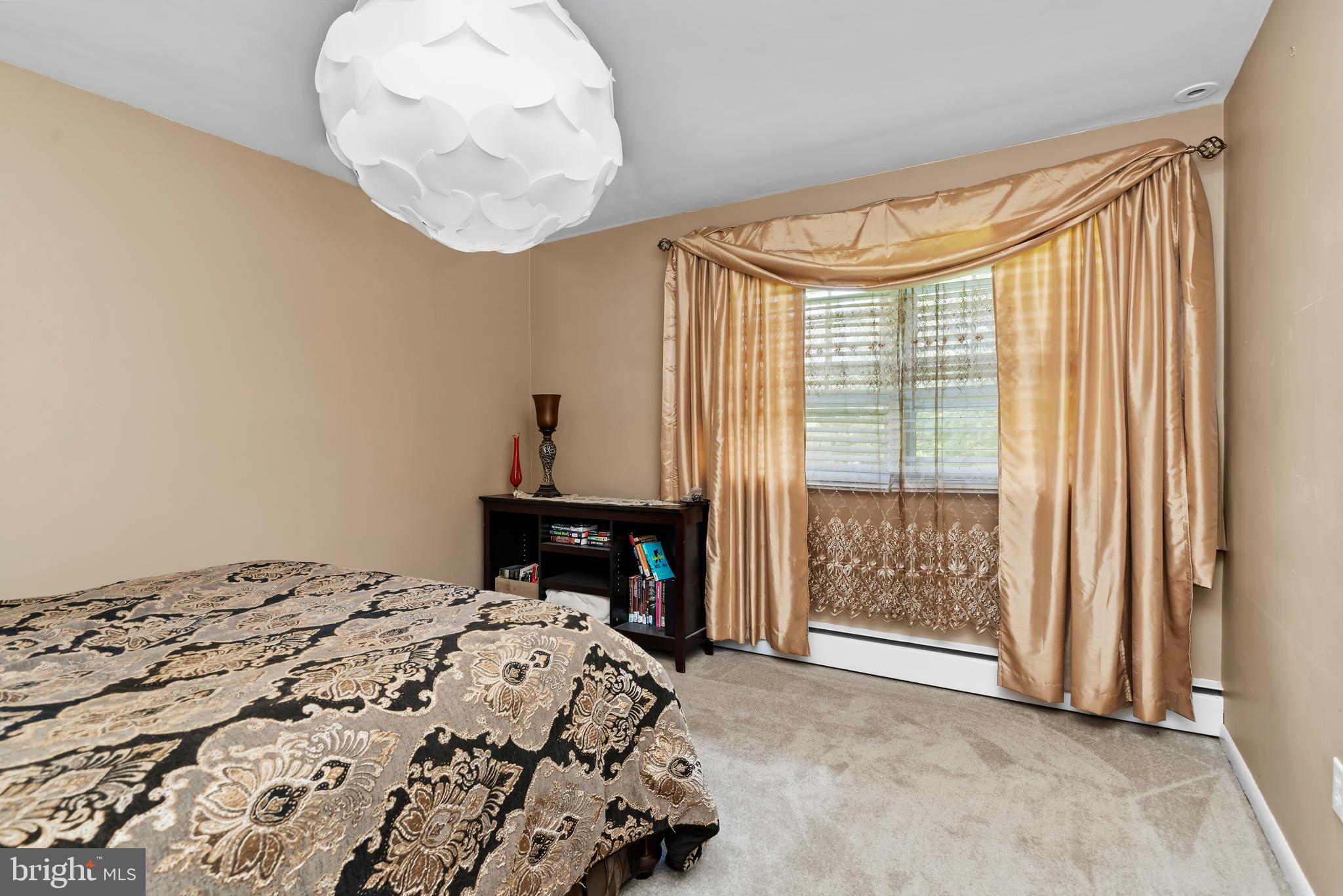 20 ACRE WOODS - Residential