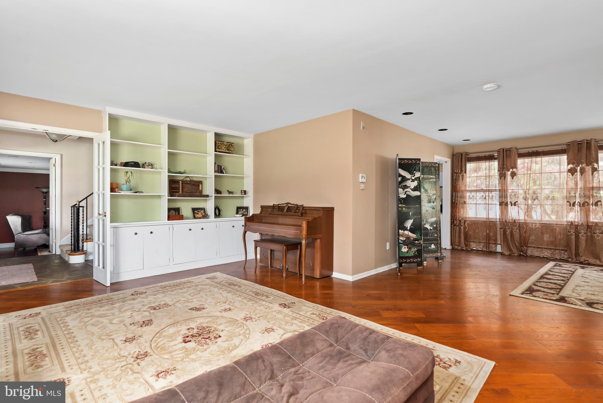 20 ACRE WOODS - Residential