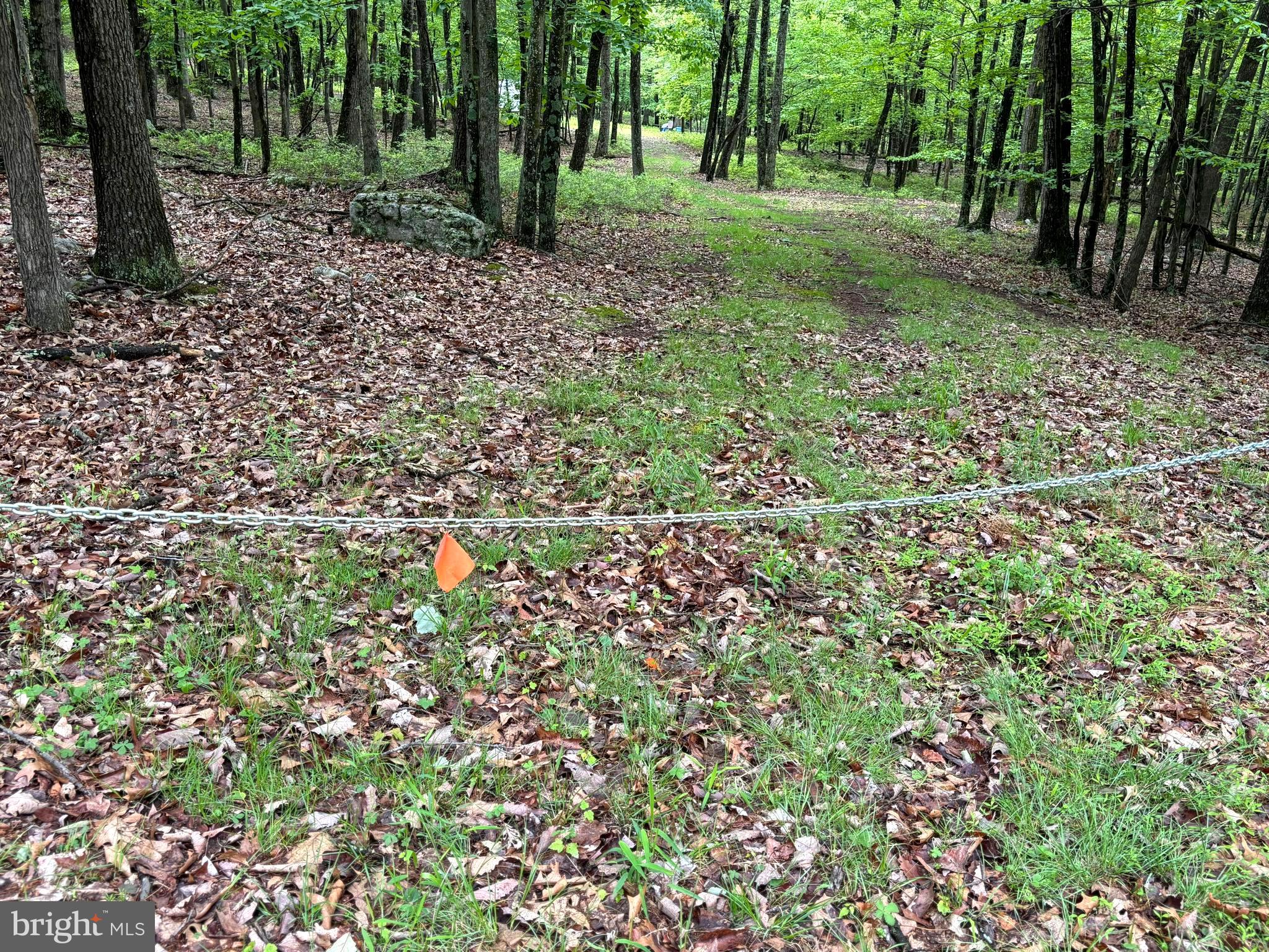 MEADOW HILLS ESTATES - Land