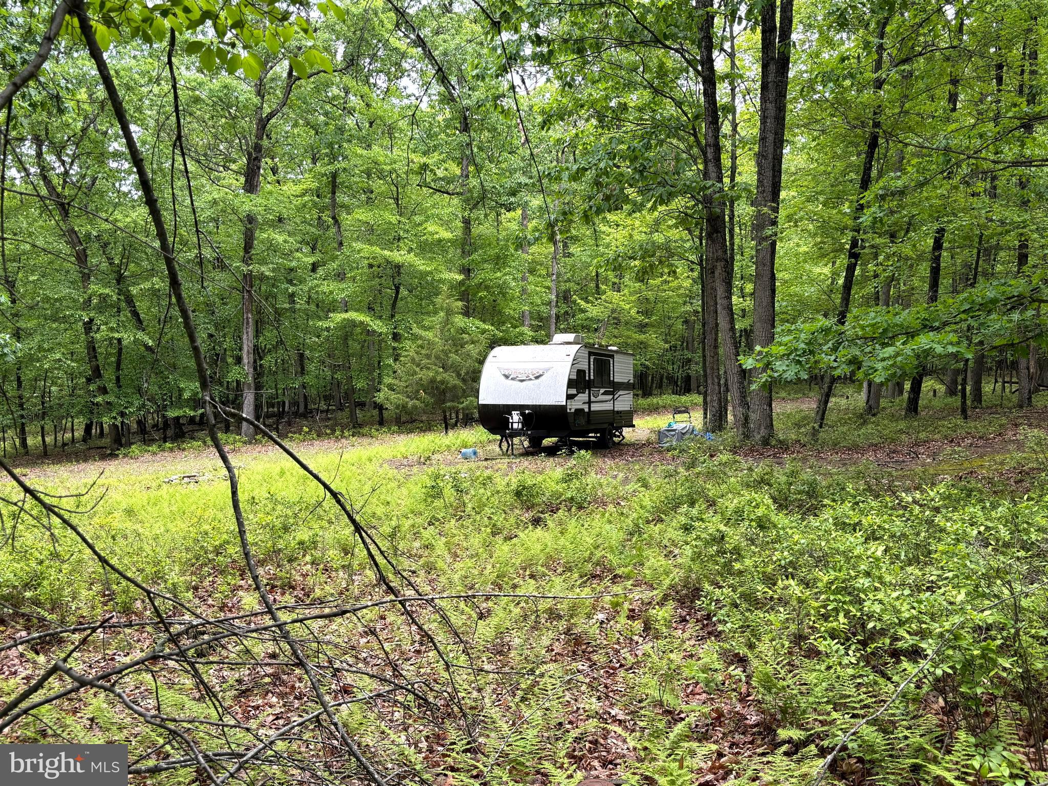 MEADOW HILLS ESTATES - Land