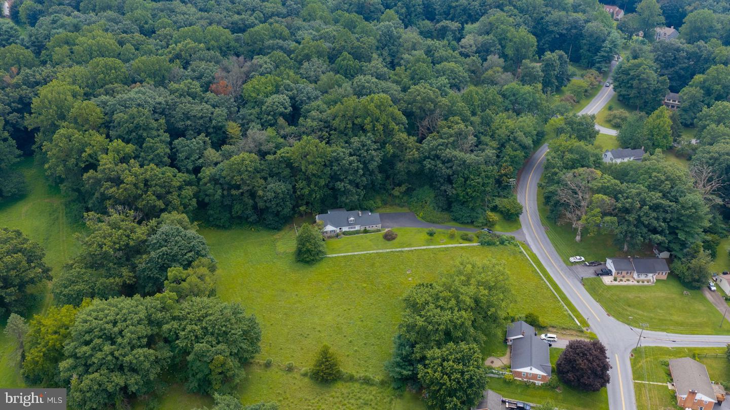 821 TIMBERLINE DRIVE