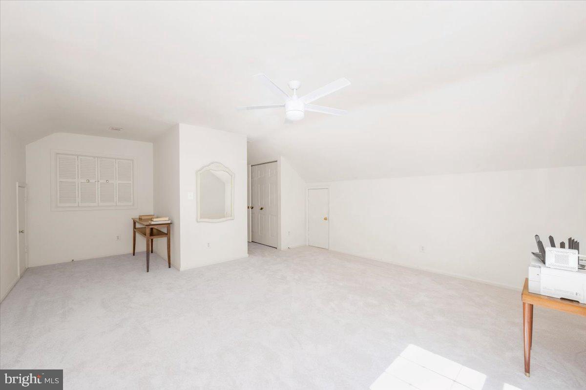 WILLIAMS RANGE - Residential