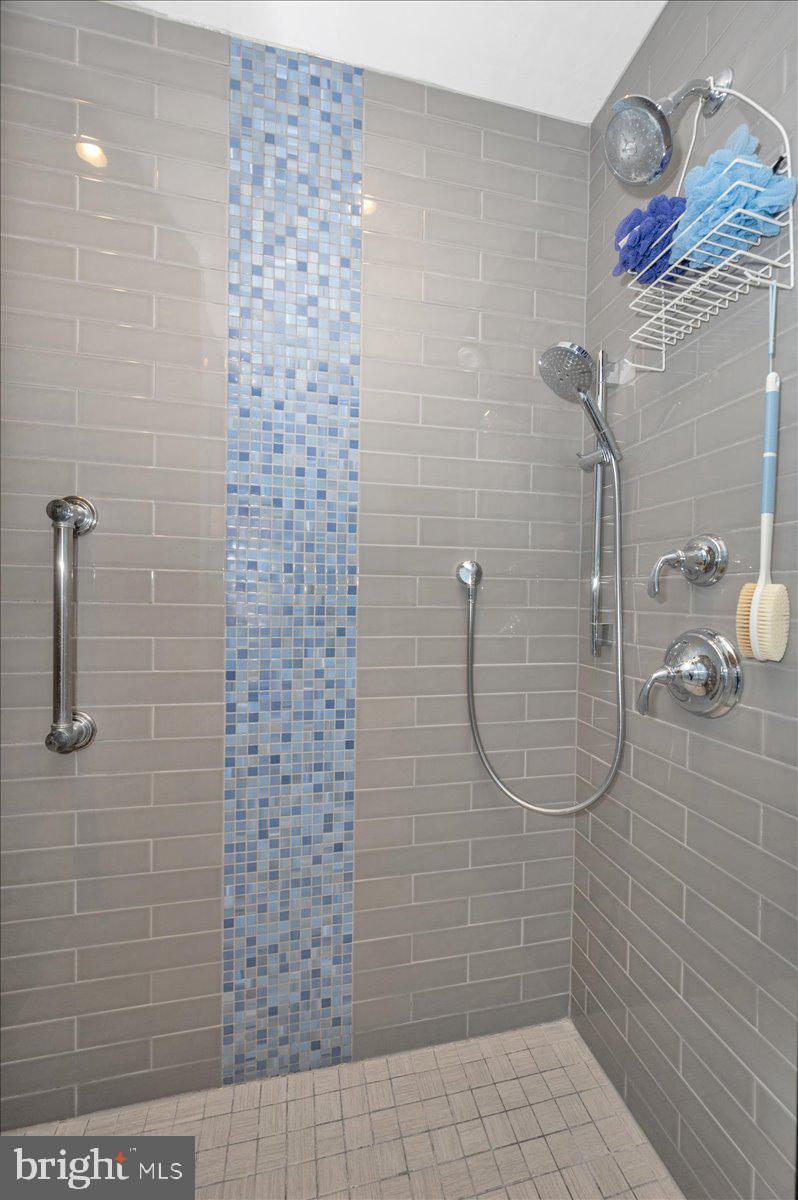 WILLIAMS RANGE - Residential