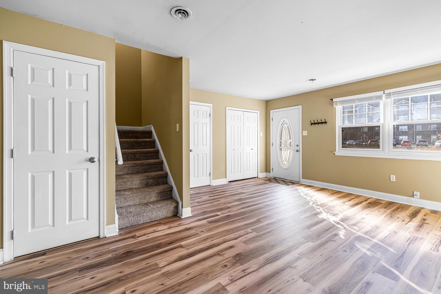 GREEN WILLOW RUN - Residential