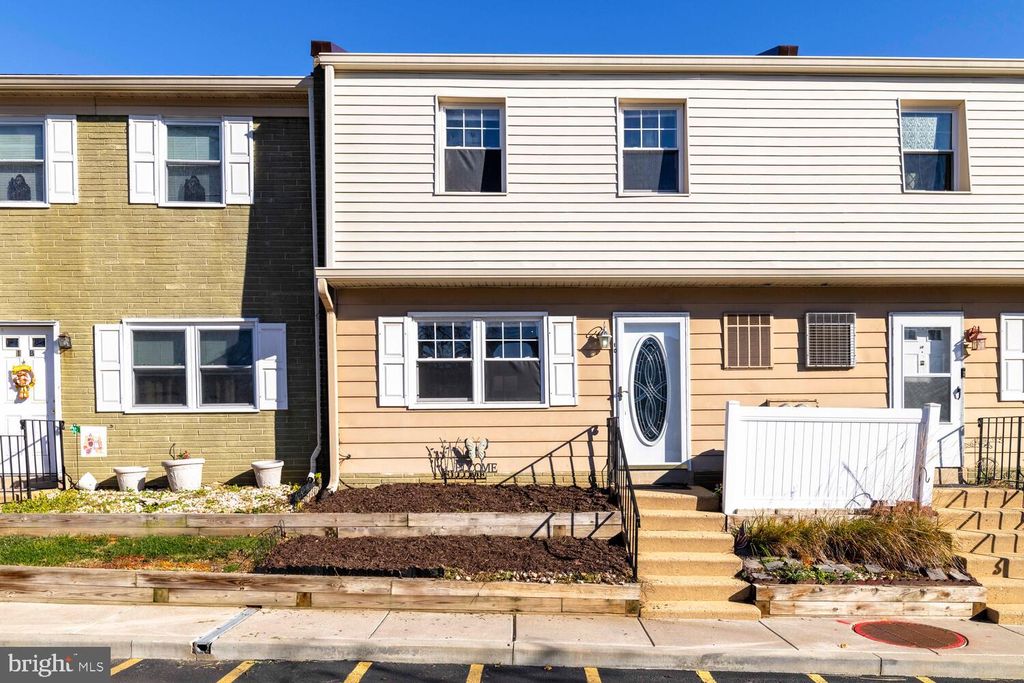 Photo of 515 N York Road #1C, WILLOW GROVE, PA 19090 (MLS # PAMC2162686)