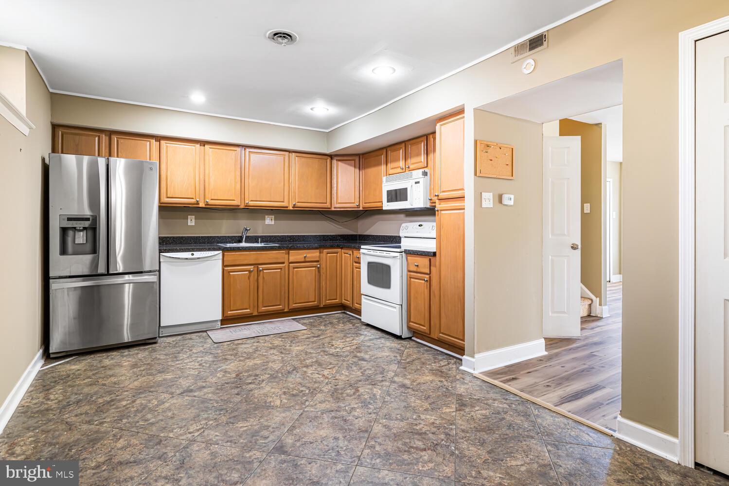 GREEN WILLOW RUN - Residential