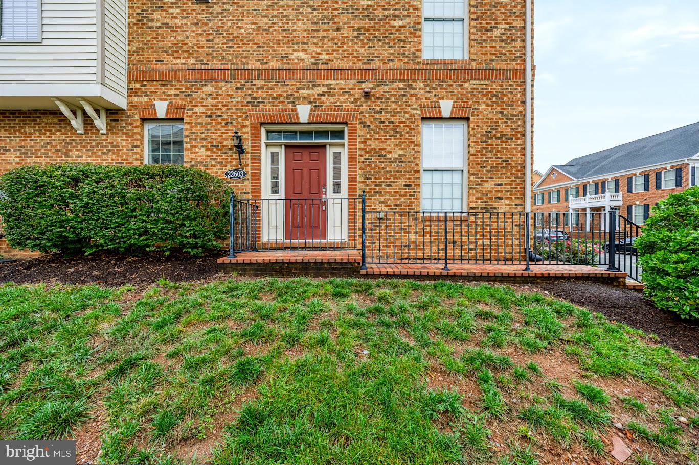 22603 WILLINGTON SQUARE