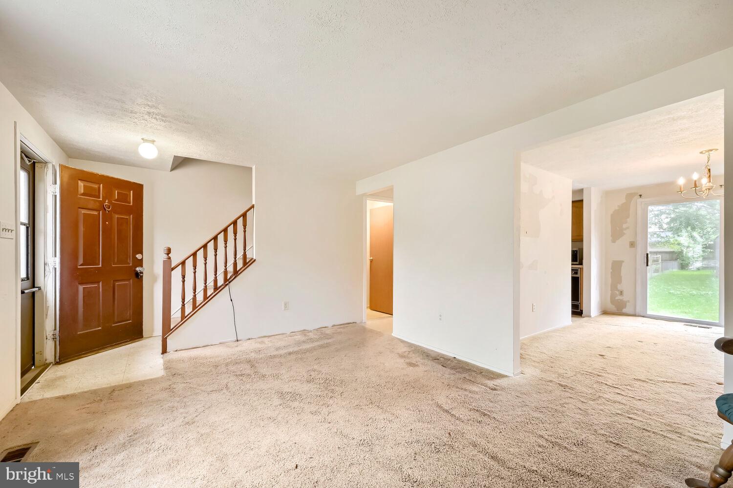 7997 WOODHALL DRIVE