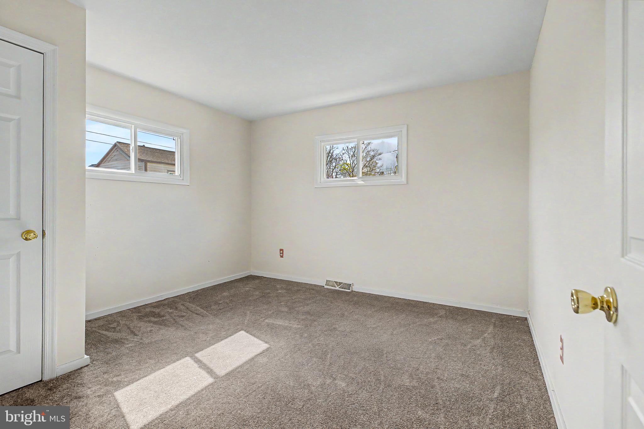 ARDSLEY - Residential