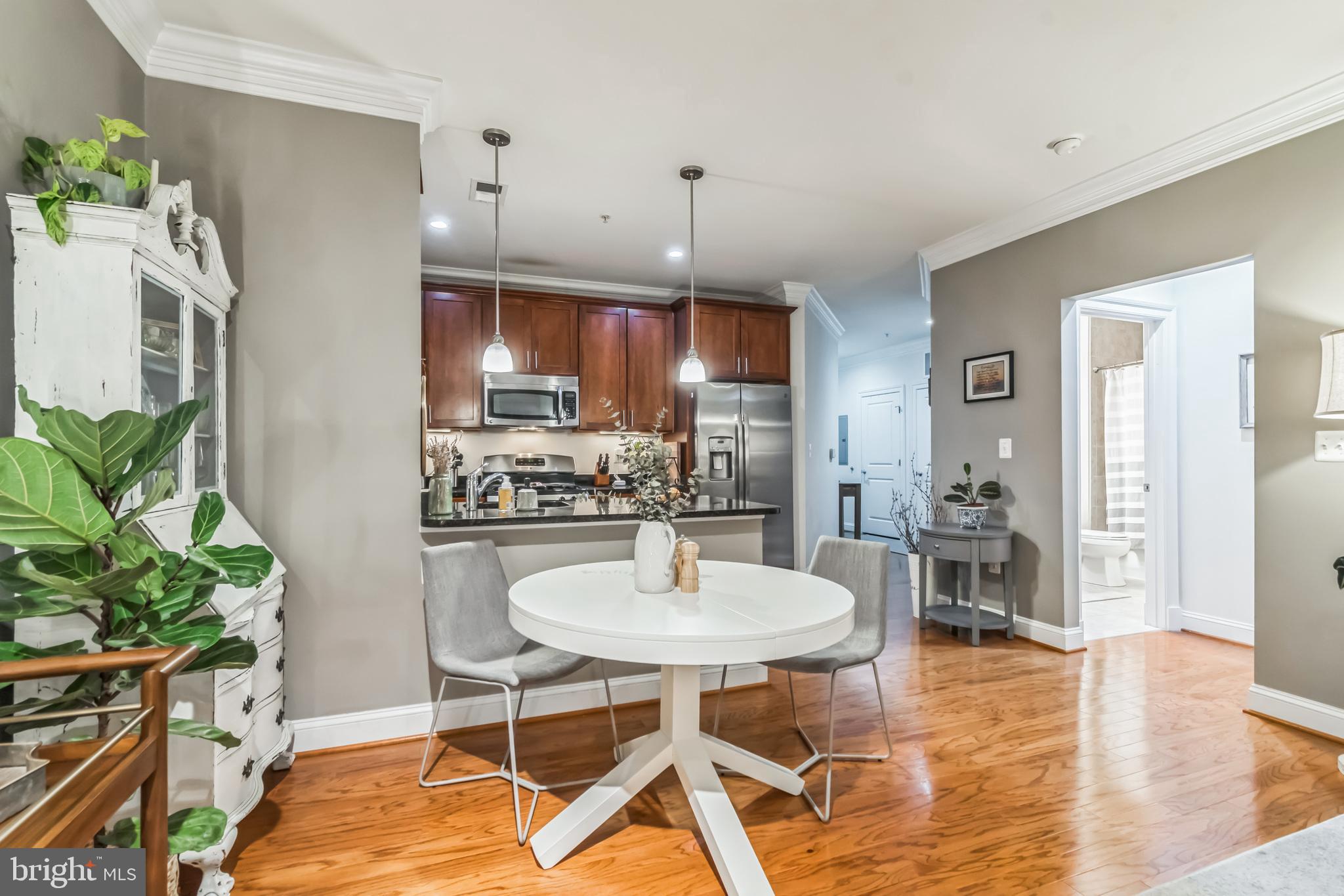 ABINGDON ROW - Residential