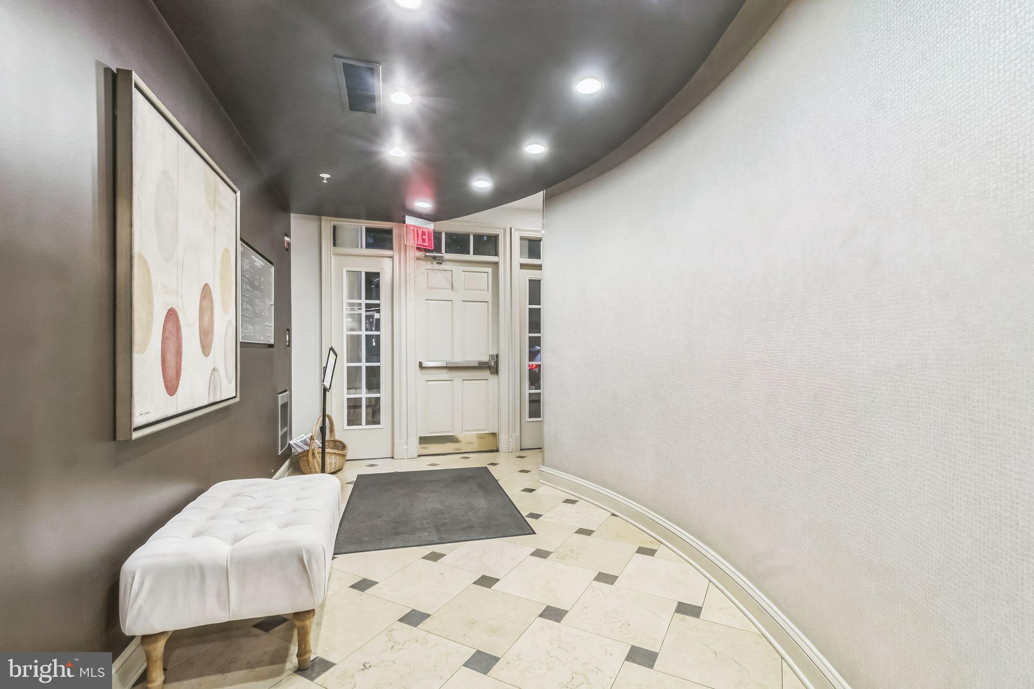 ABINGDON ROW - Residential