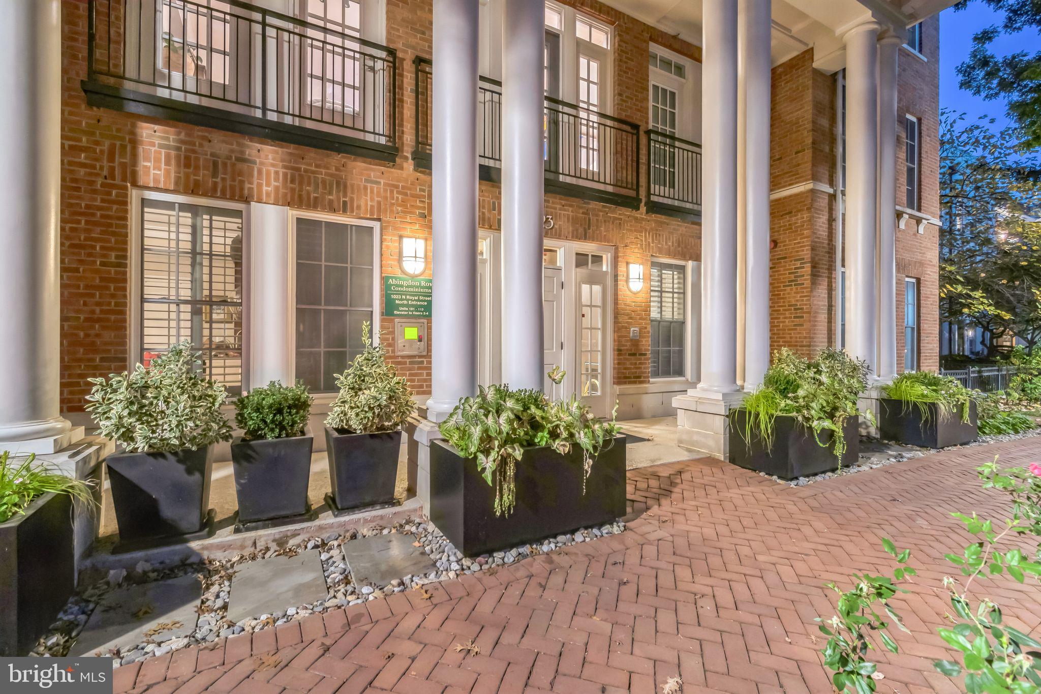 ABINGDON ROW - Residential