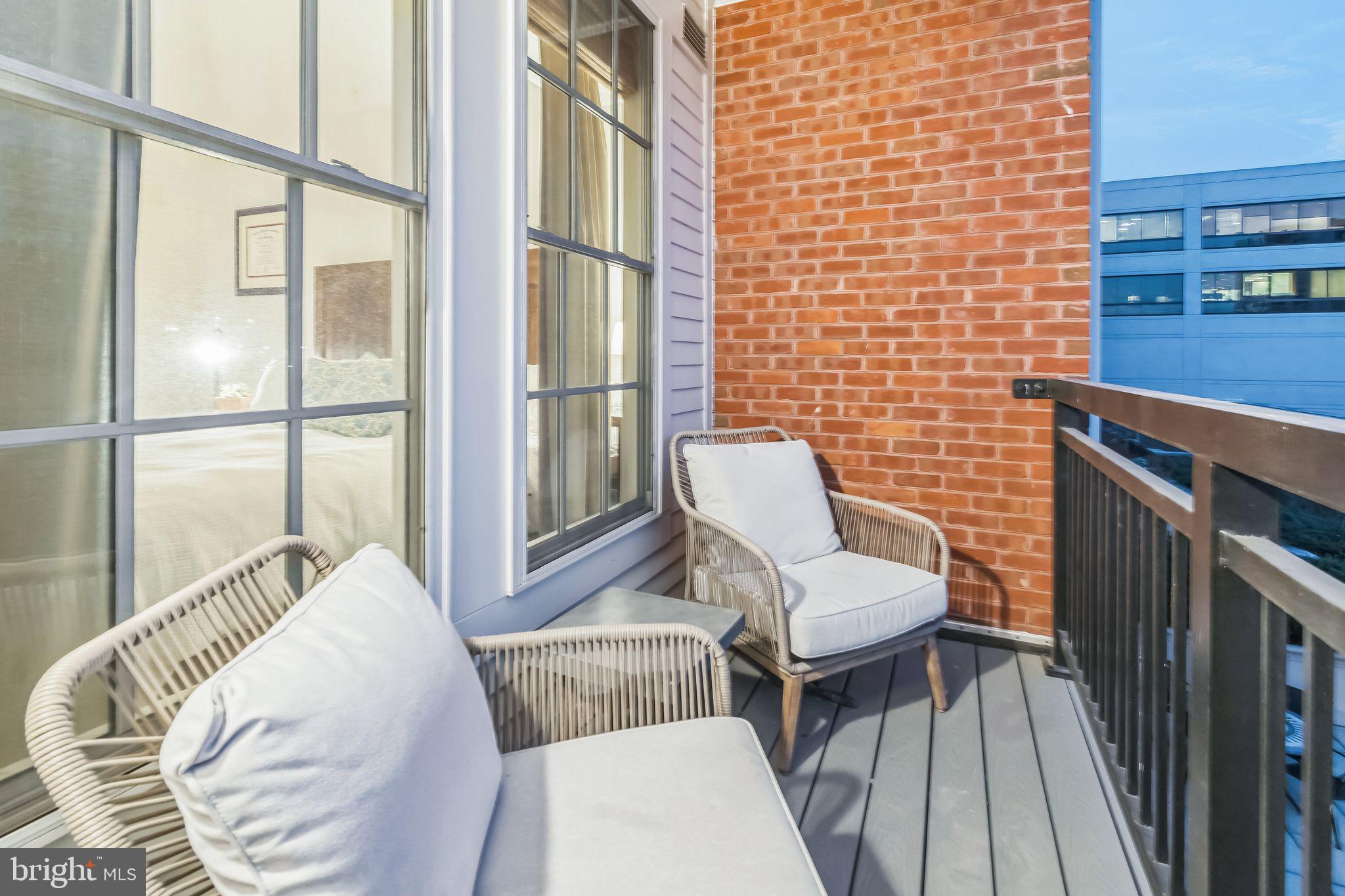 ABINGDON ROW - Residential