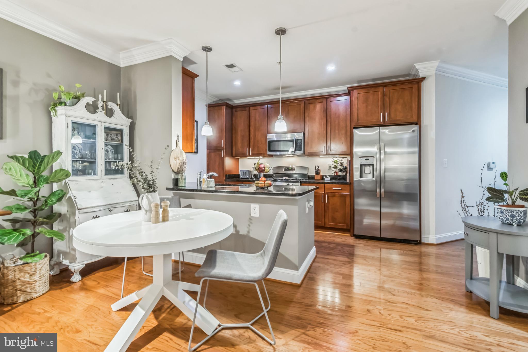 ABINGDON ROW - Residential