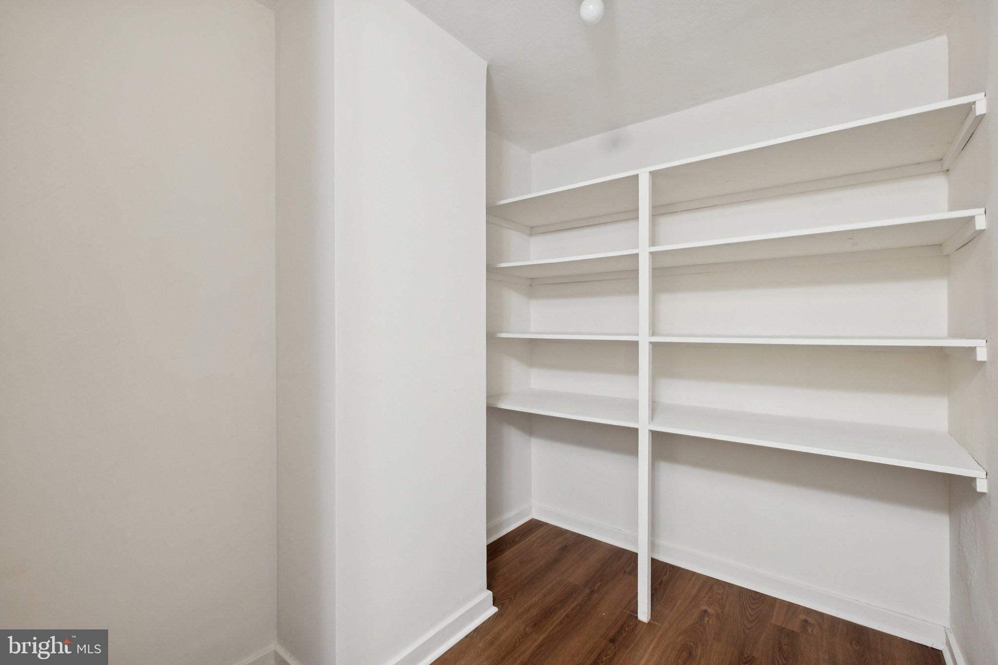 WASHINGTON SQ - Residential