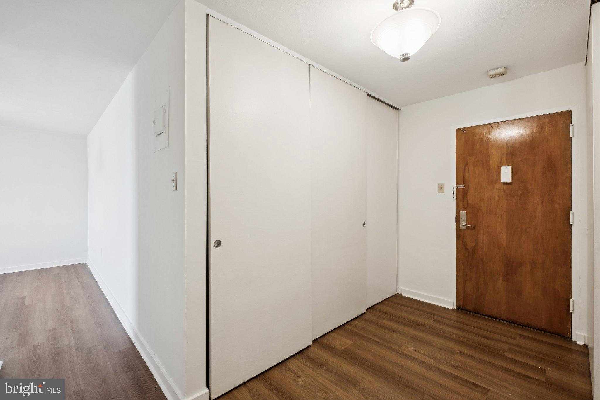 WASHINGTON SQ - Residential