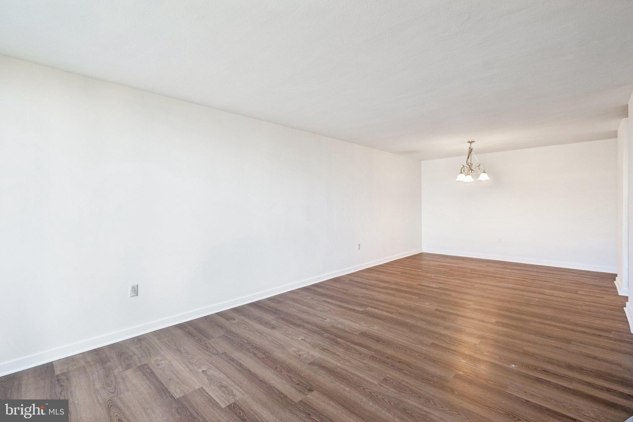 WASHINGTON SQ - Residential