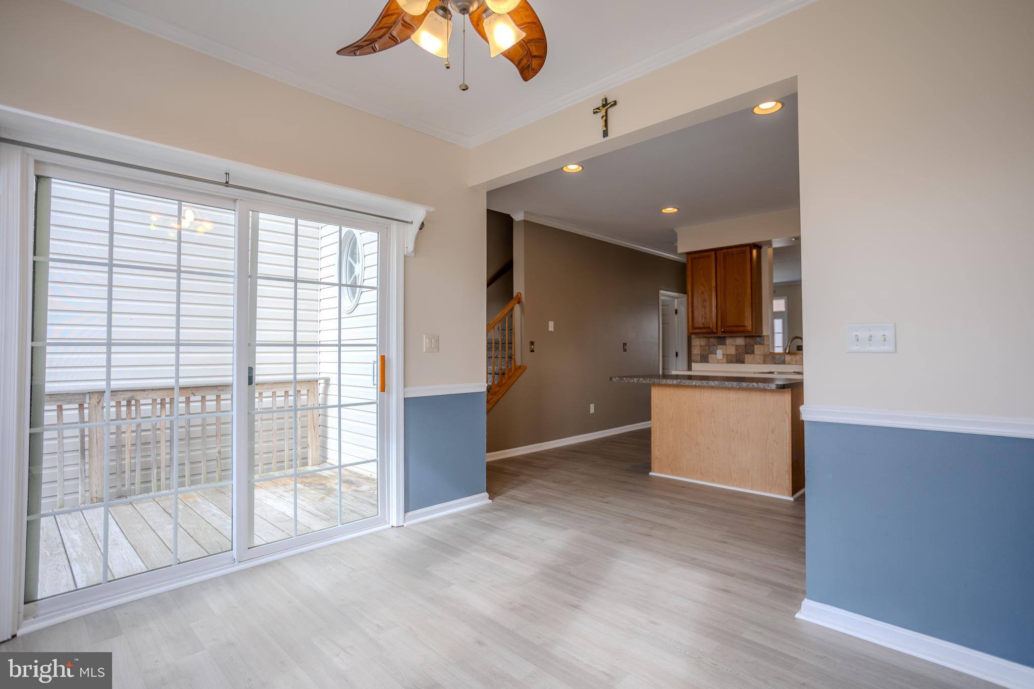 COLONIAL HILLS - Residential