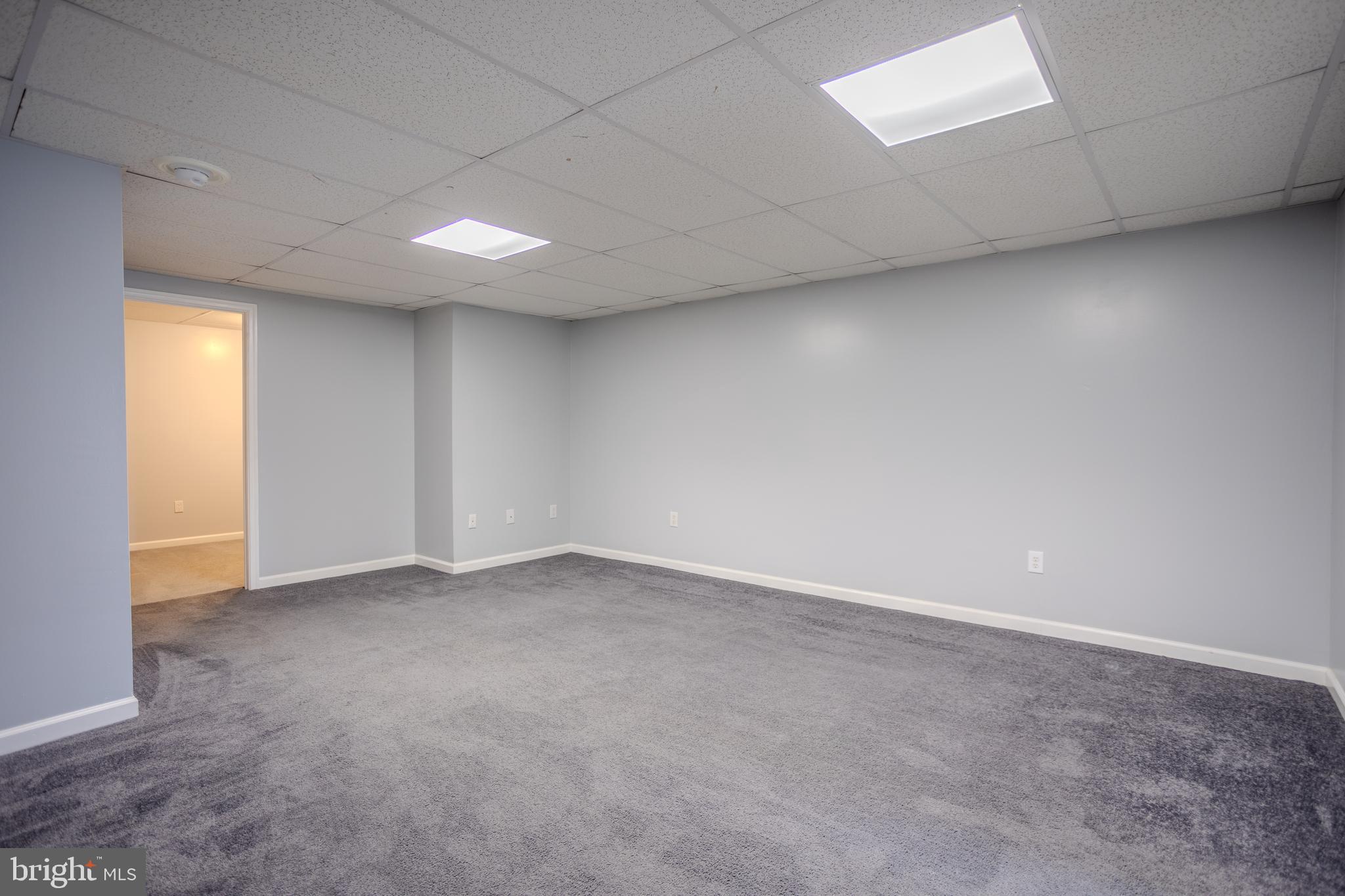 COLONIAL HILLS - Residential