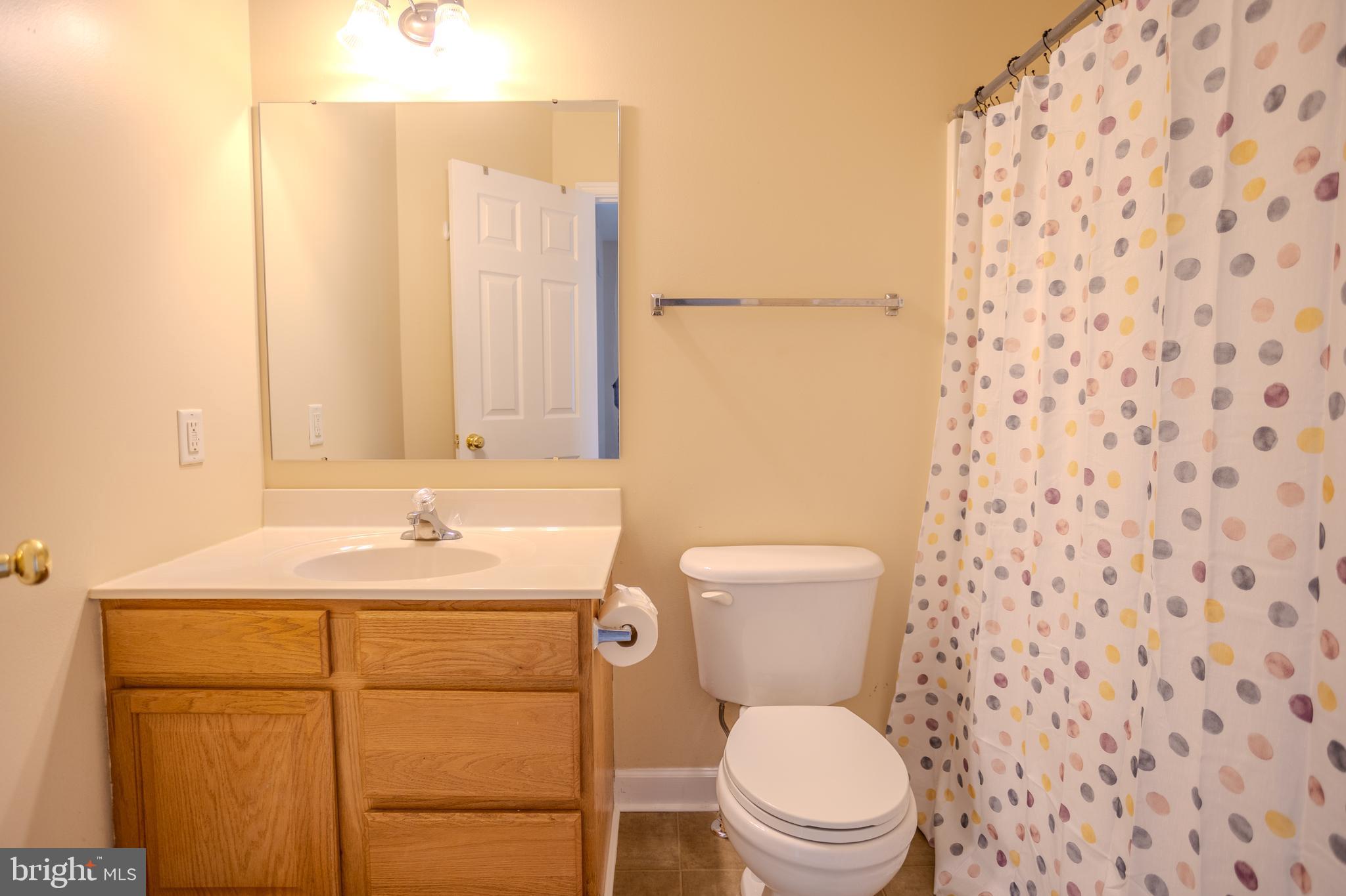 COLONIAL HILLS - Residential