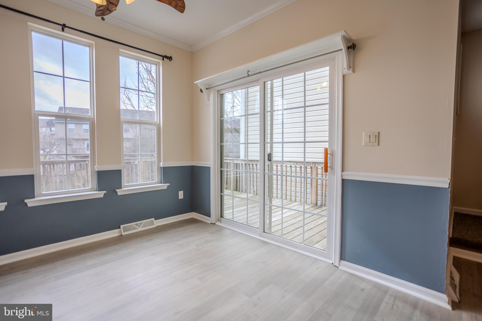 COLONIAL HILLS - Residential