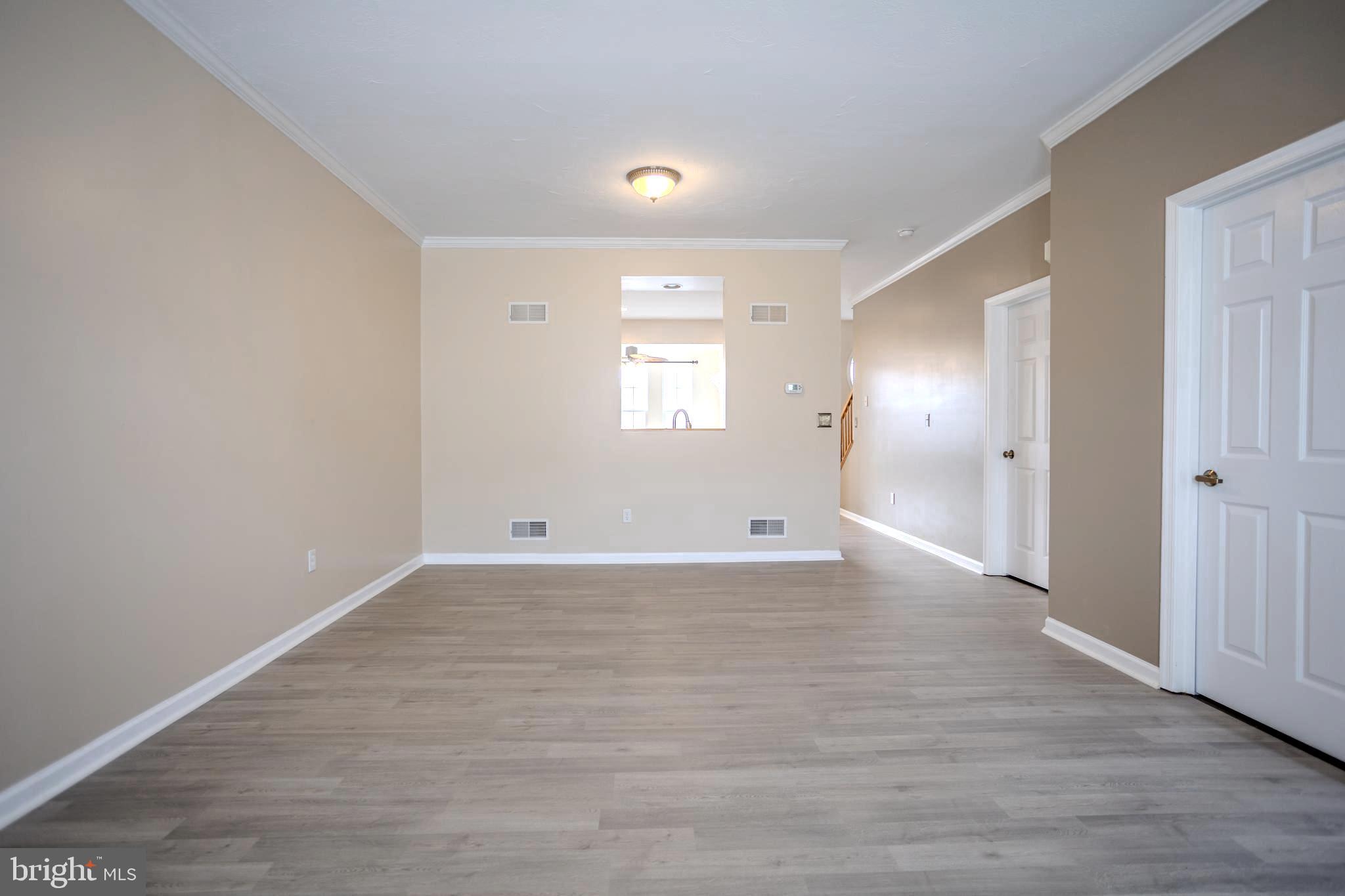 COLONIAL HILLS - Residential