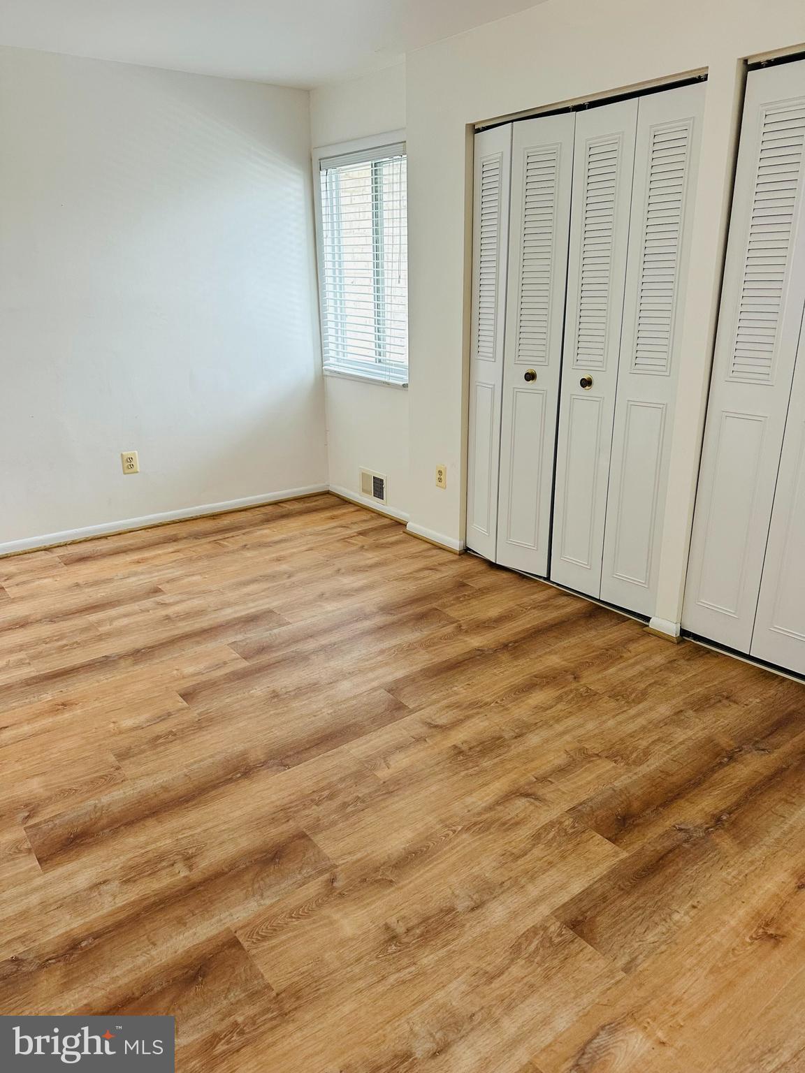 REFLECTION LAKE - Residential Lease