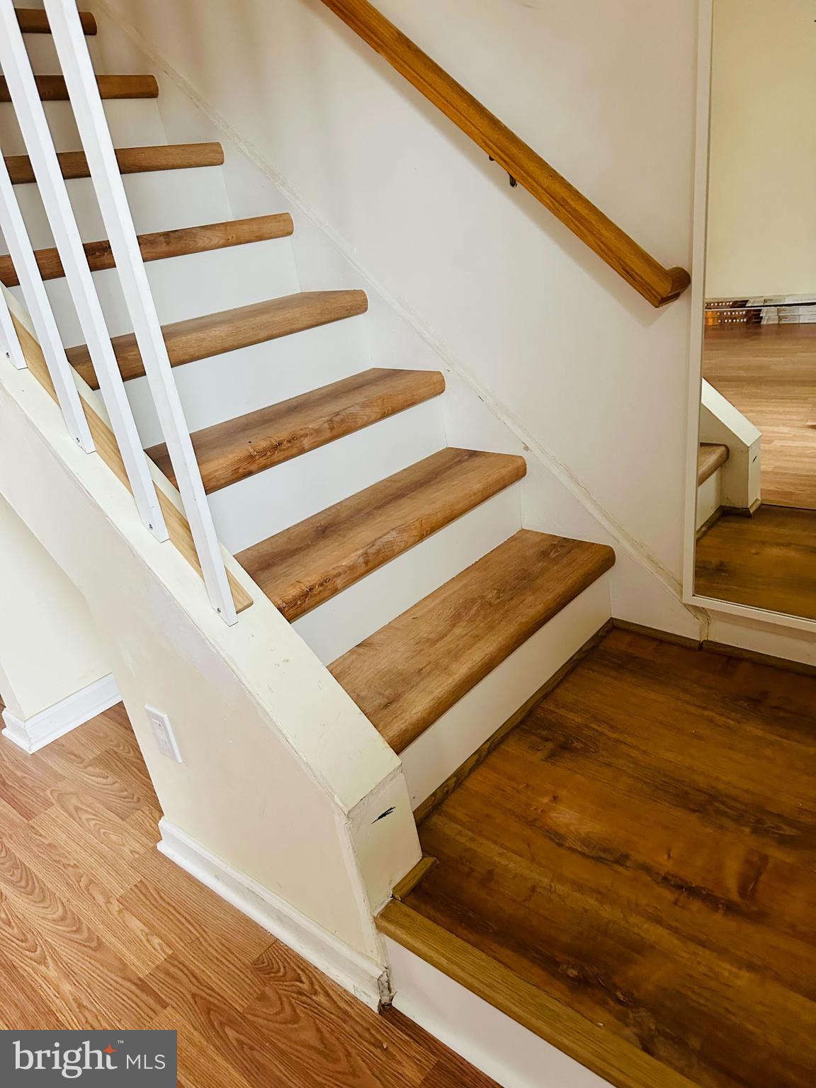 REFLECTION LAKE - Residential Lease