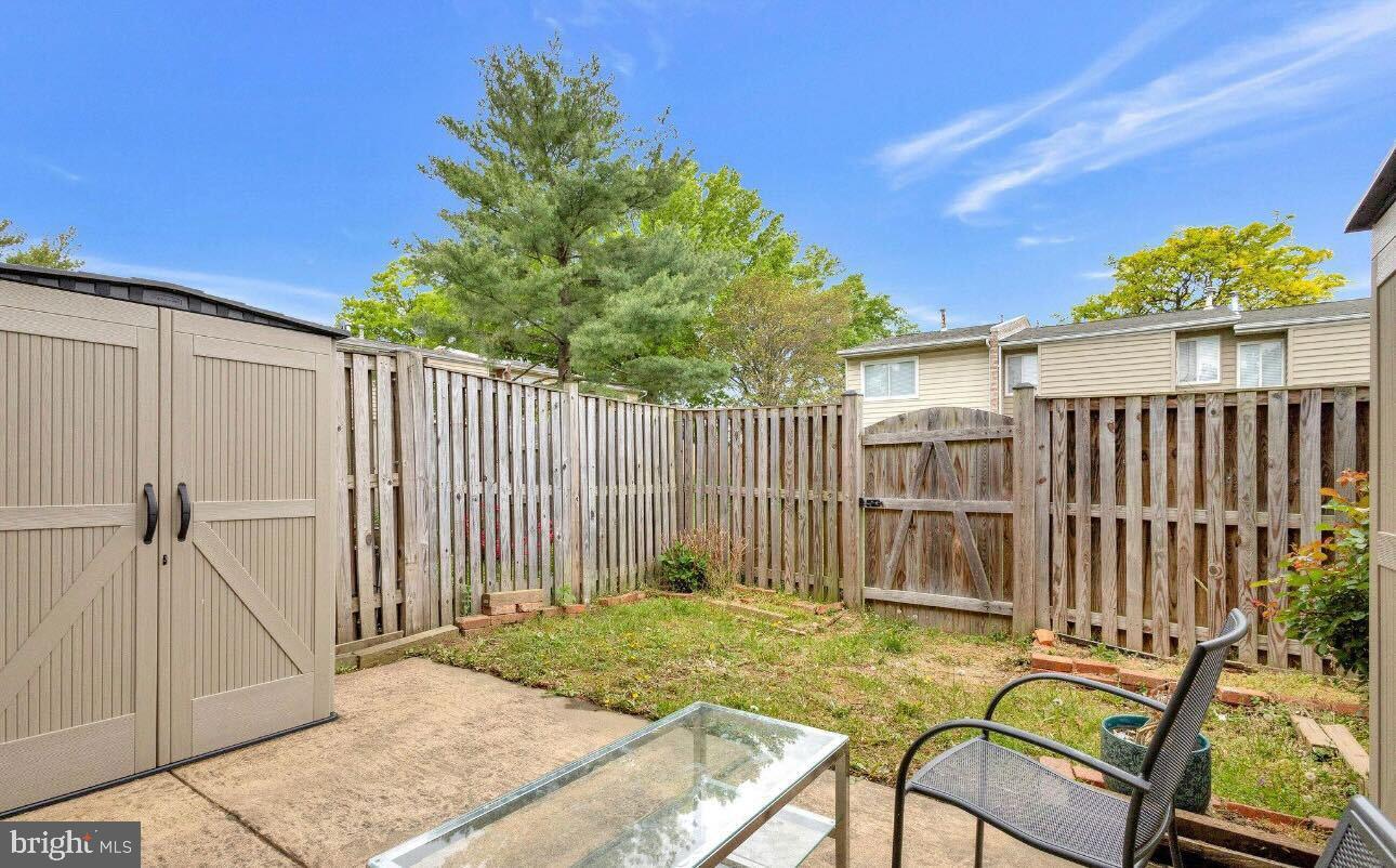 REFLECTION LAKE - Residential Lease