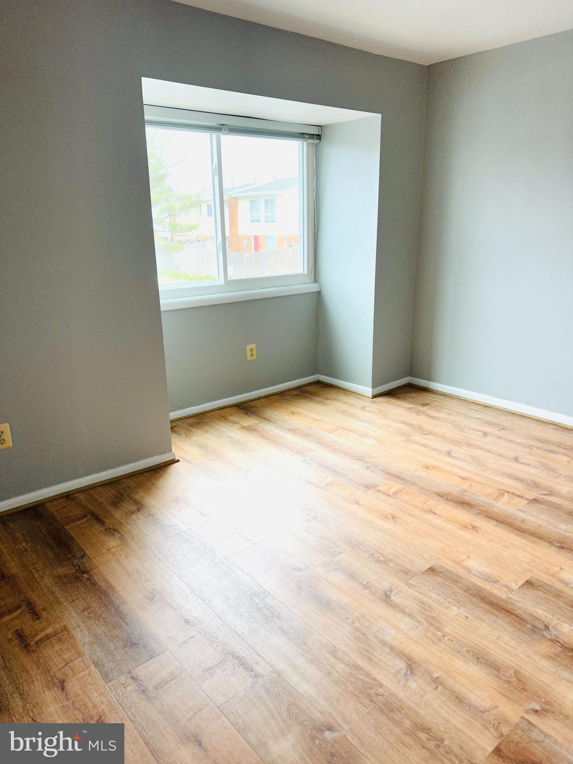 REFLECTION LAKE - Residential Lease