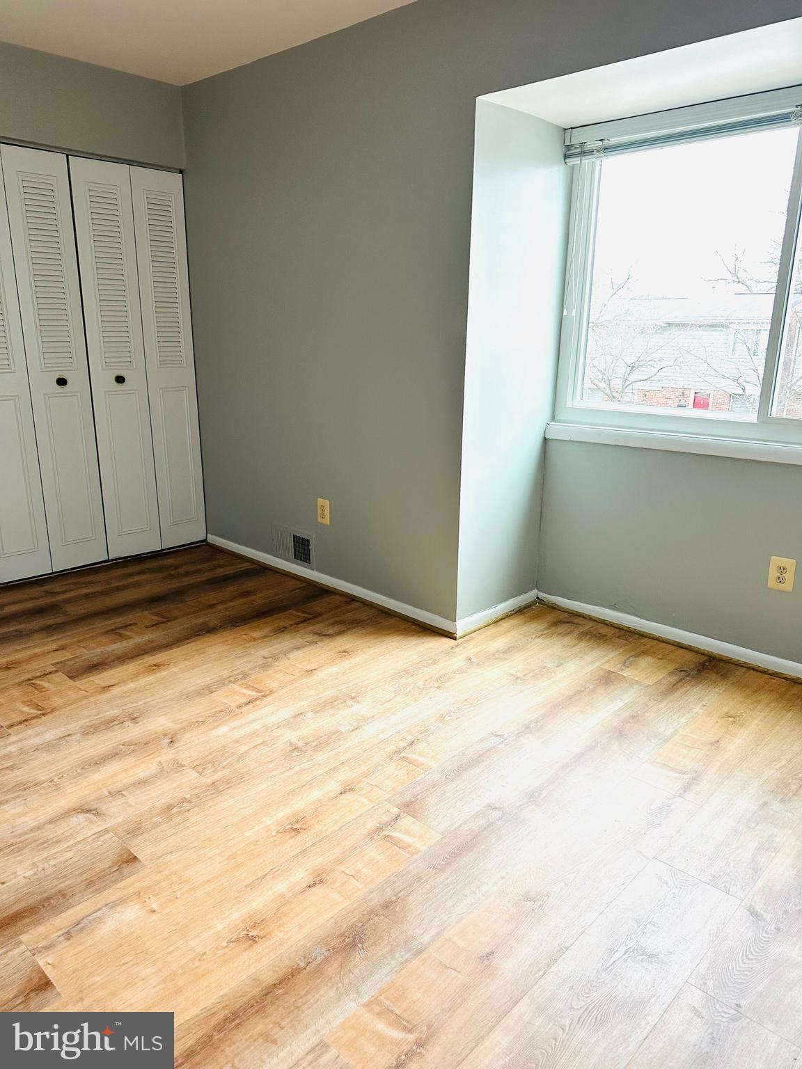 REFLECTION LAKE - Residential Lease