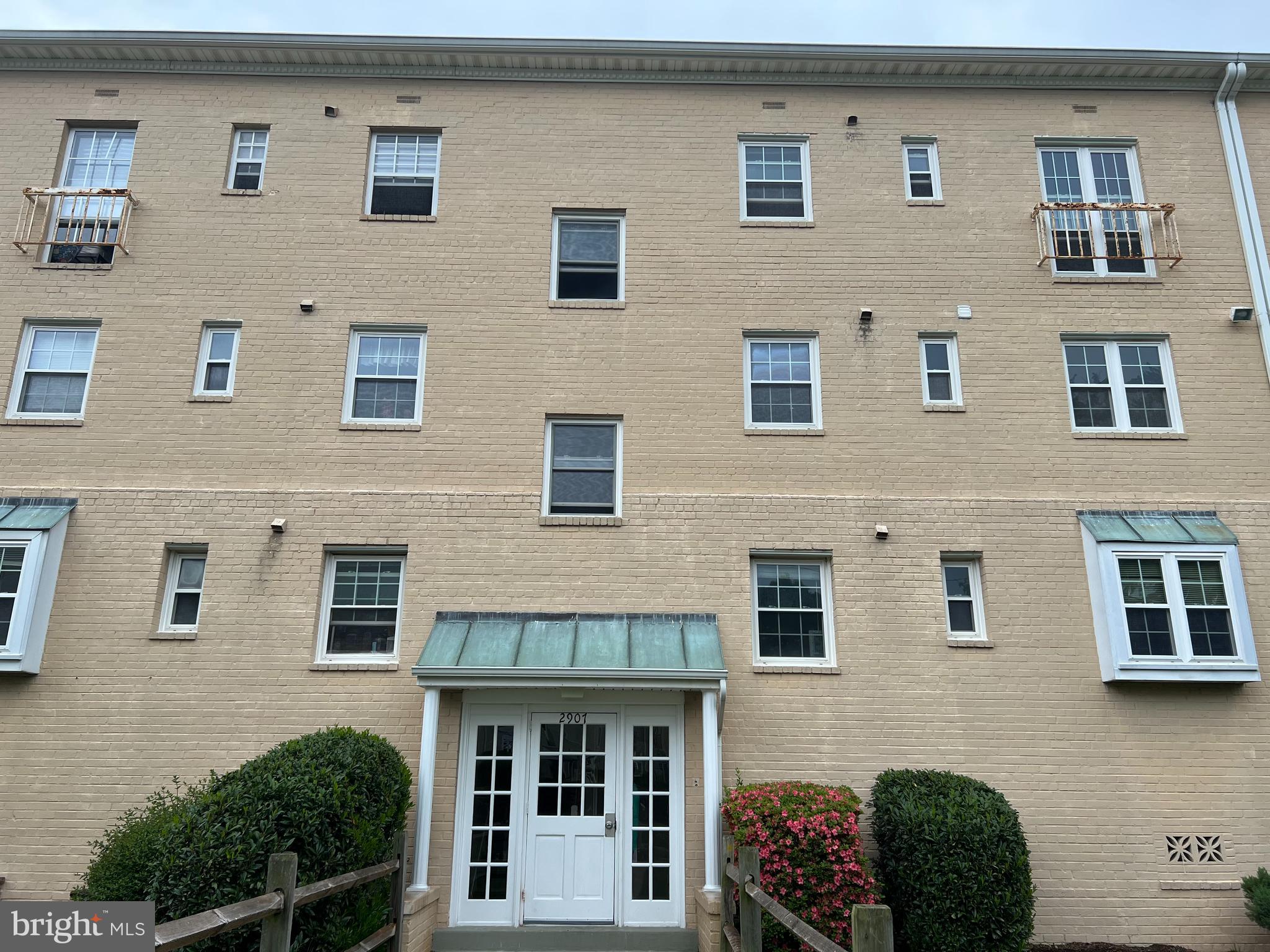 VILLAGE AT FALLS CHURCH - Residential