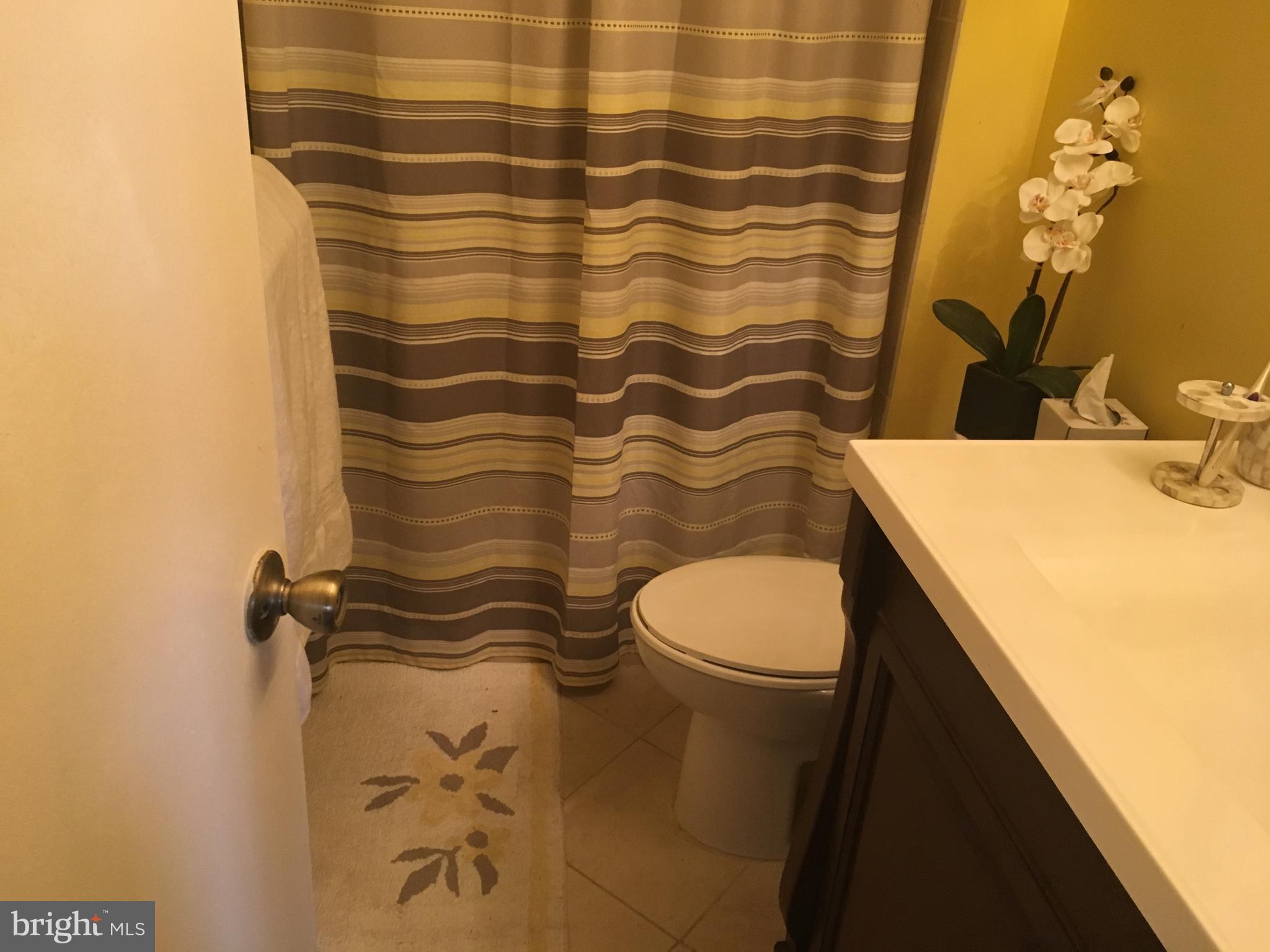 OAK WEST - Residential