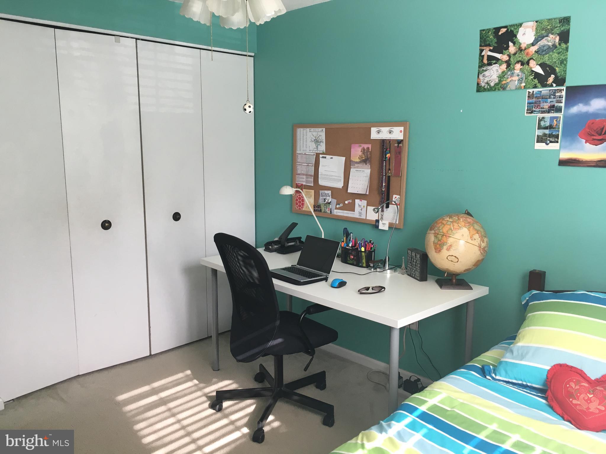 OAK WEST - Residential