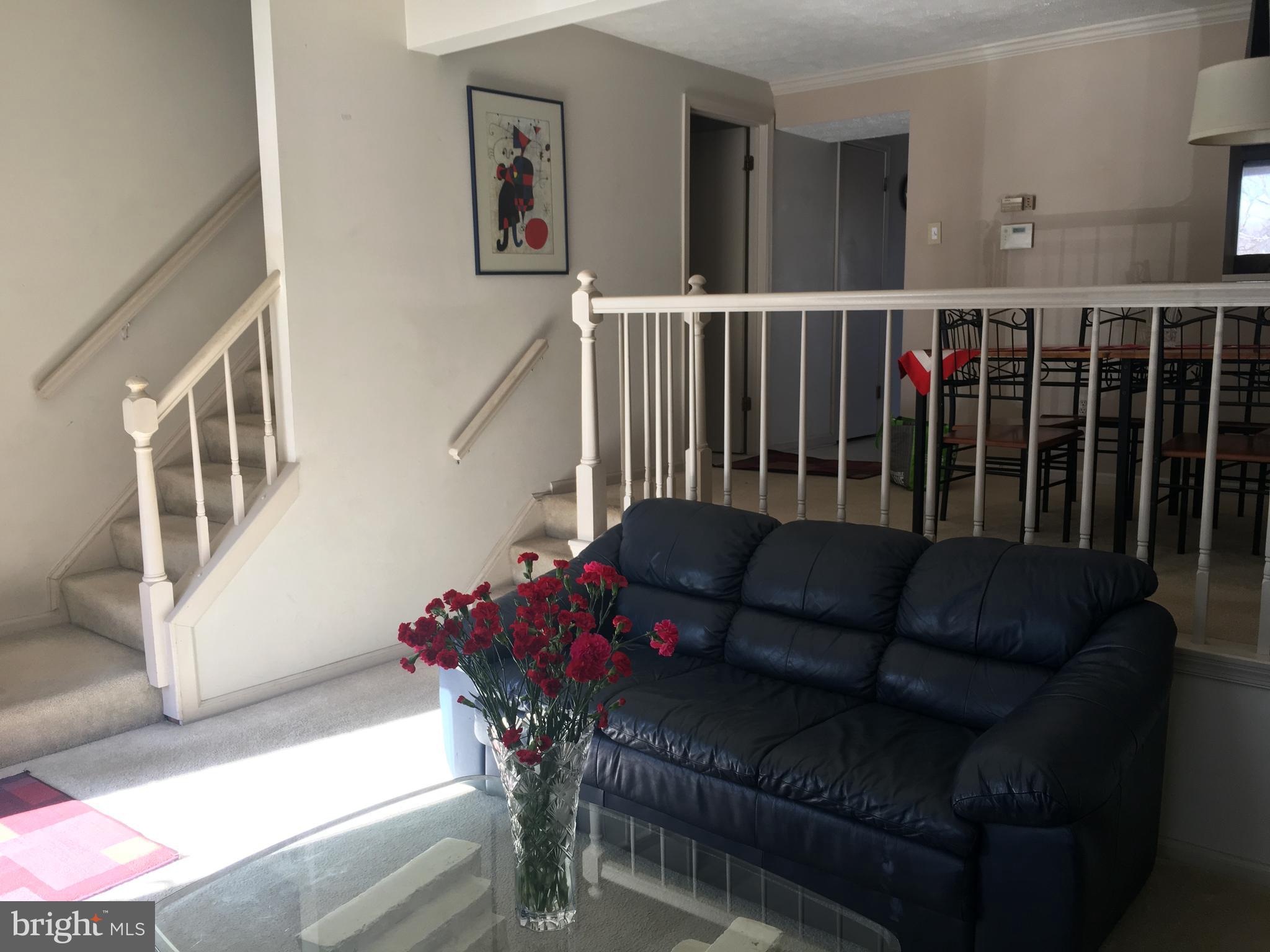 OAK WEST - Residential