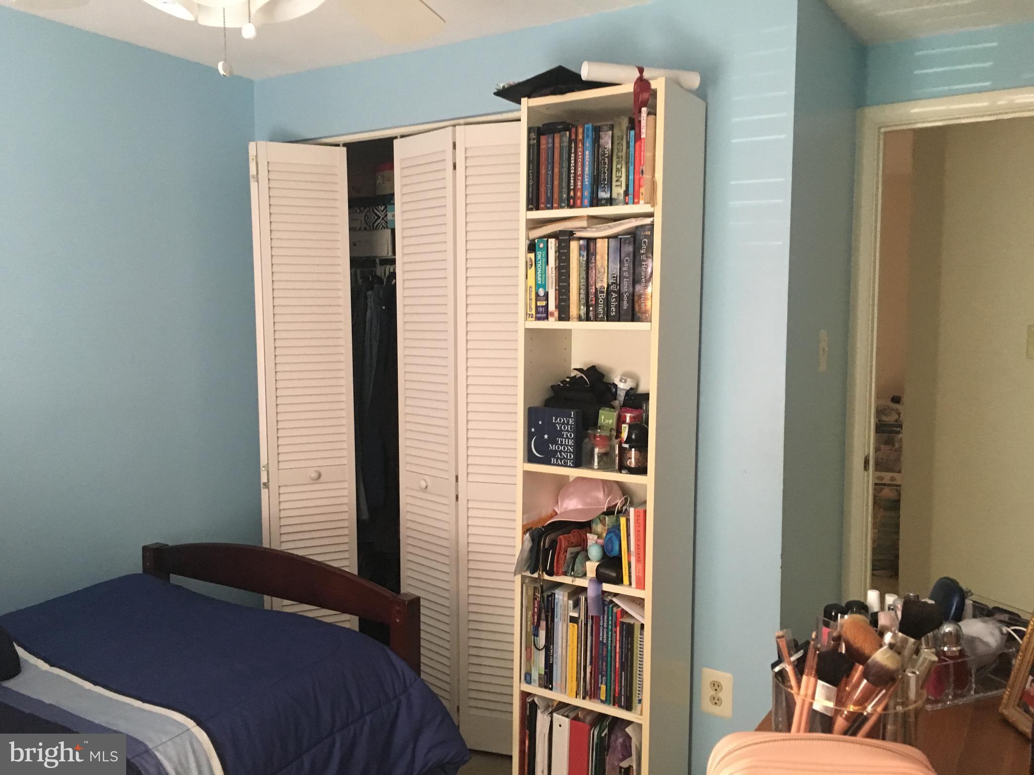 OAK WEST - Residential