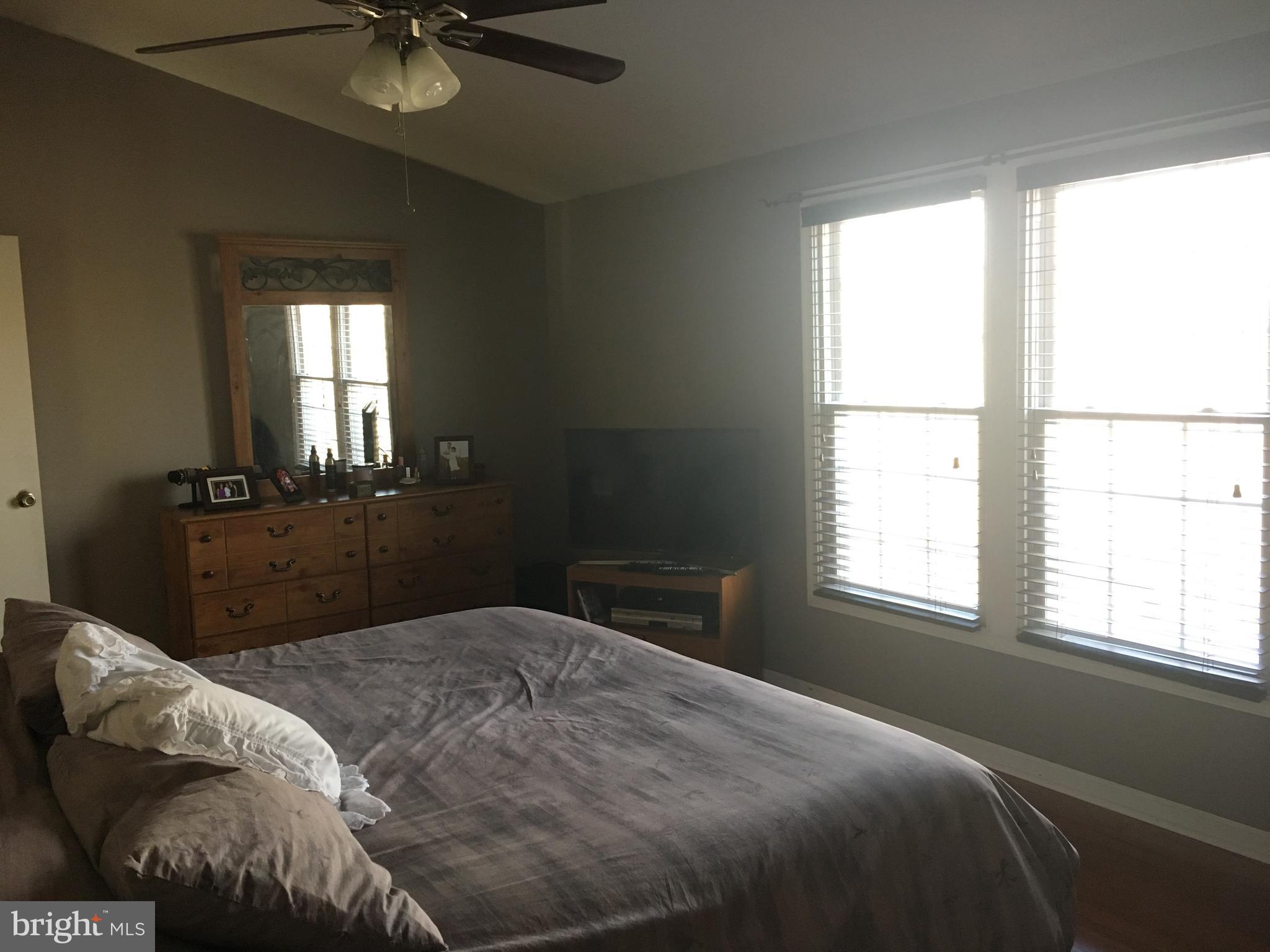 OAK WEST - Residential