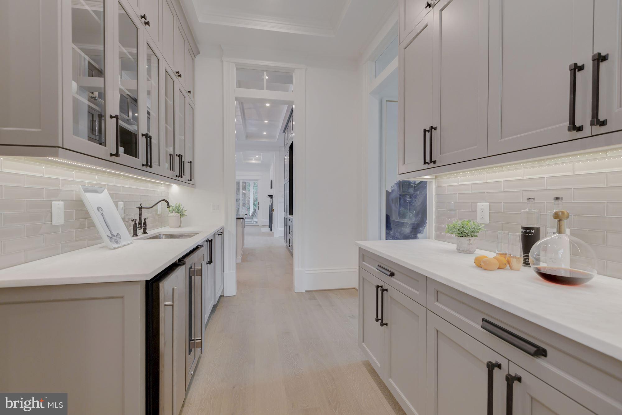 ALEXANDRIA - Residential