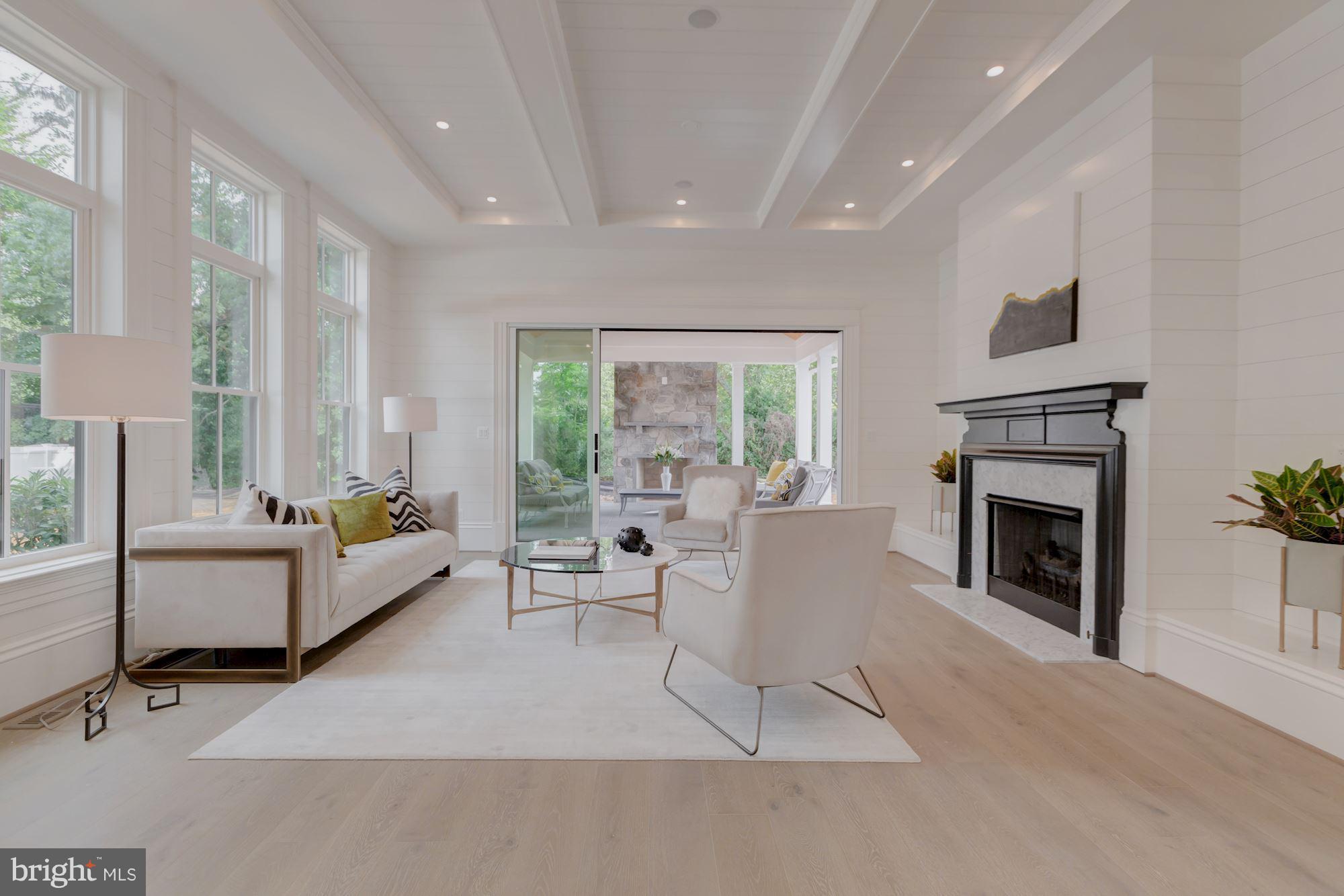 ALEXANDRIA - Residential