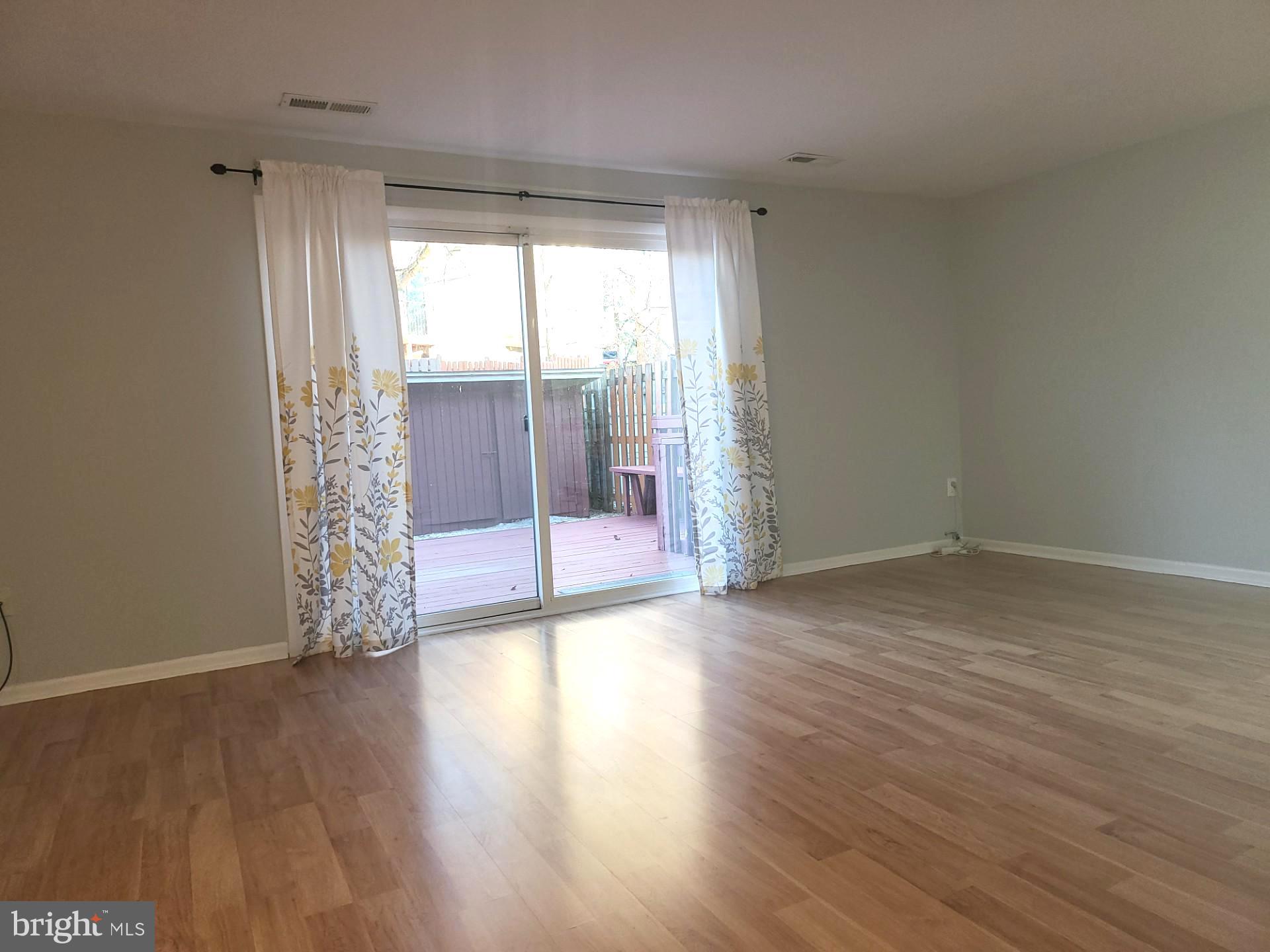 GREENLEAF - Residential