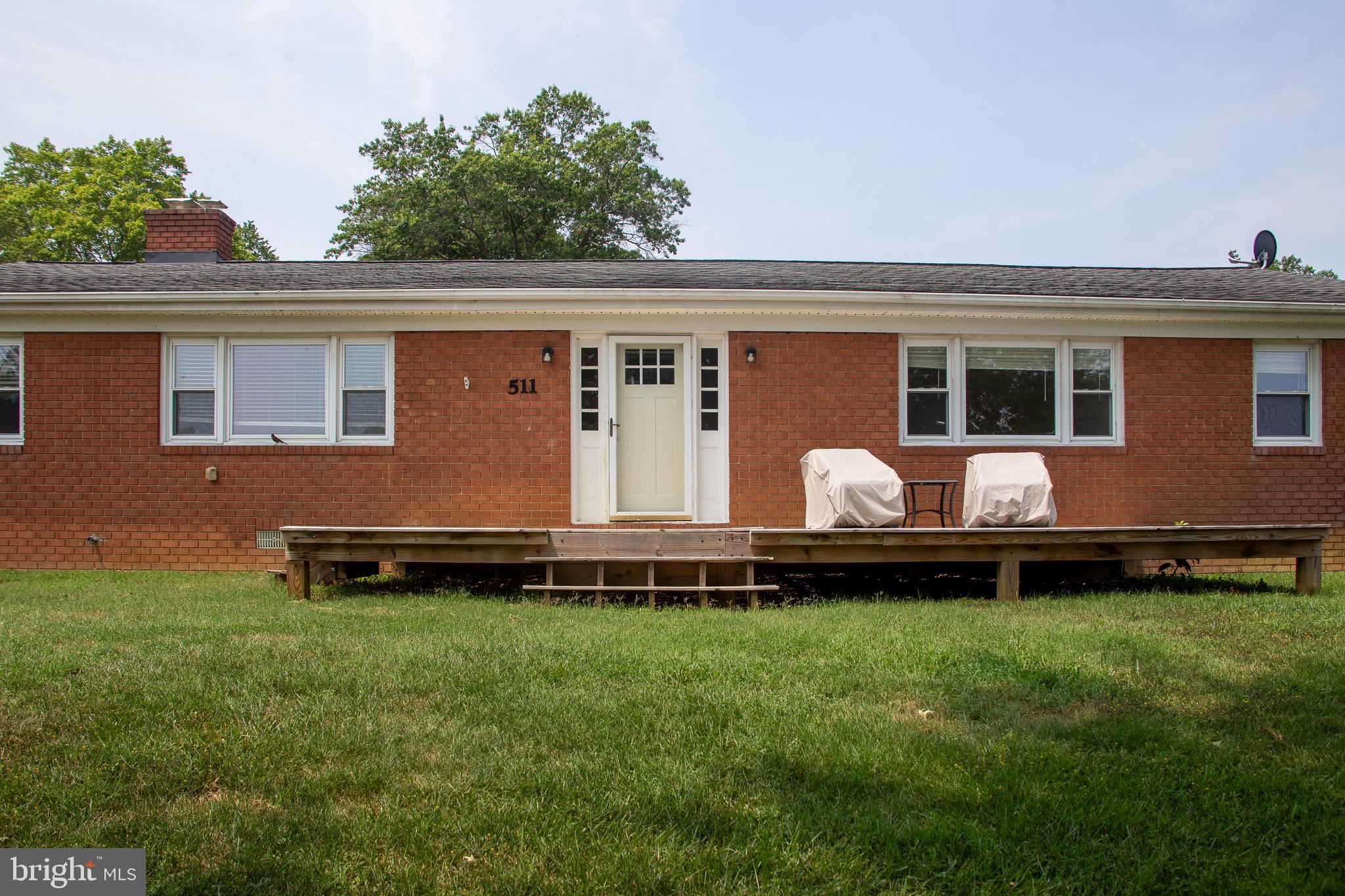 511 CADMUS DR DRIVE