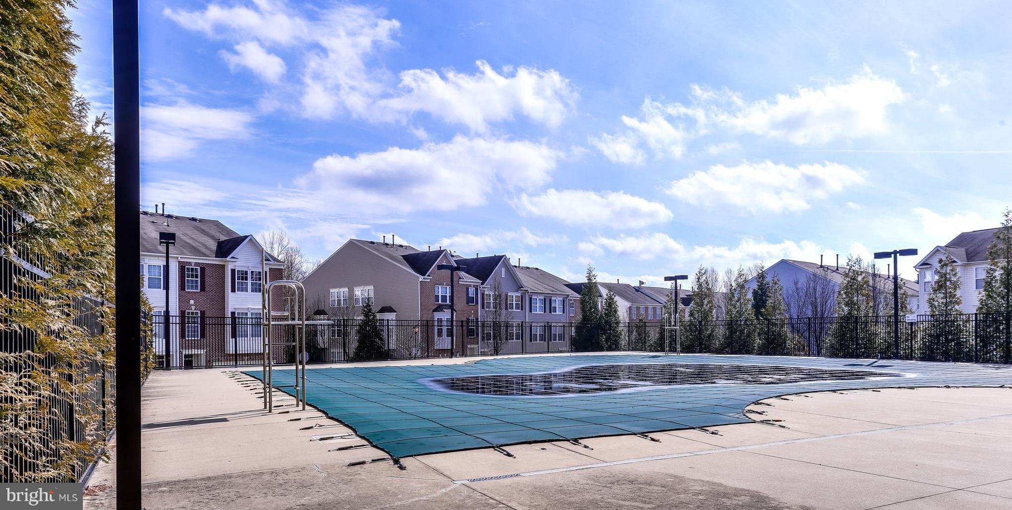 THE OAKS AT WATERS EDGE - Residential