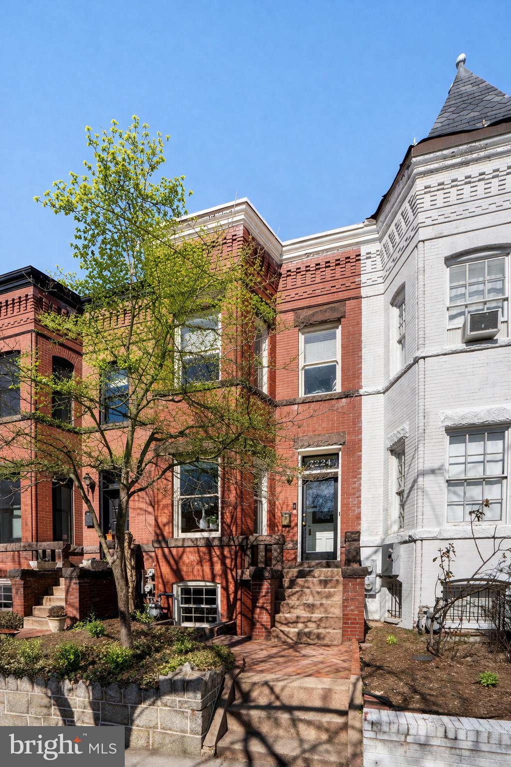 1224 INDEPENDENCE AVENUE SE