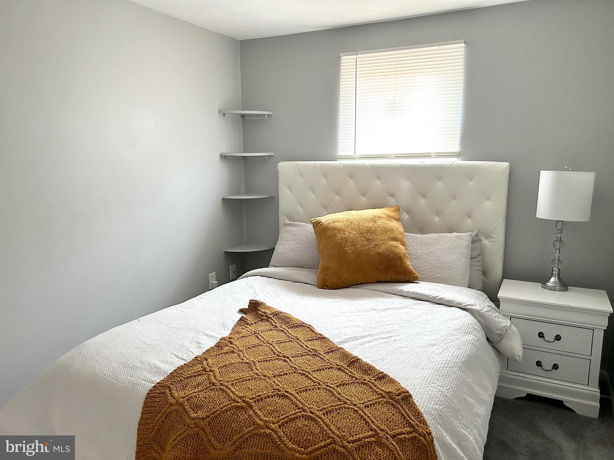 PARKVIEW TRAIL - Residential Lease