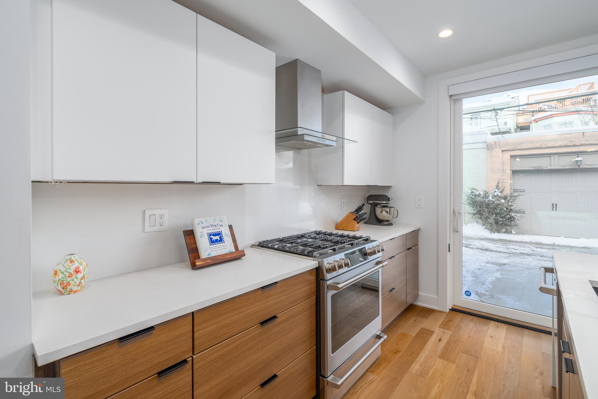 GRADUATE HOSPITAL - Residential