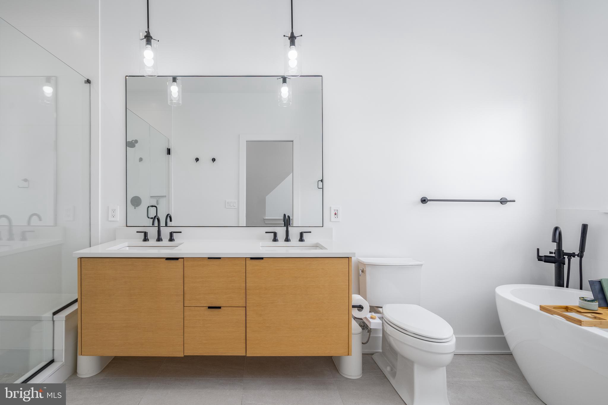 GRADUATE HOSPITAL - Residential