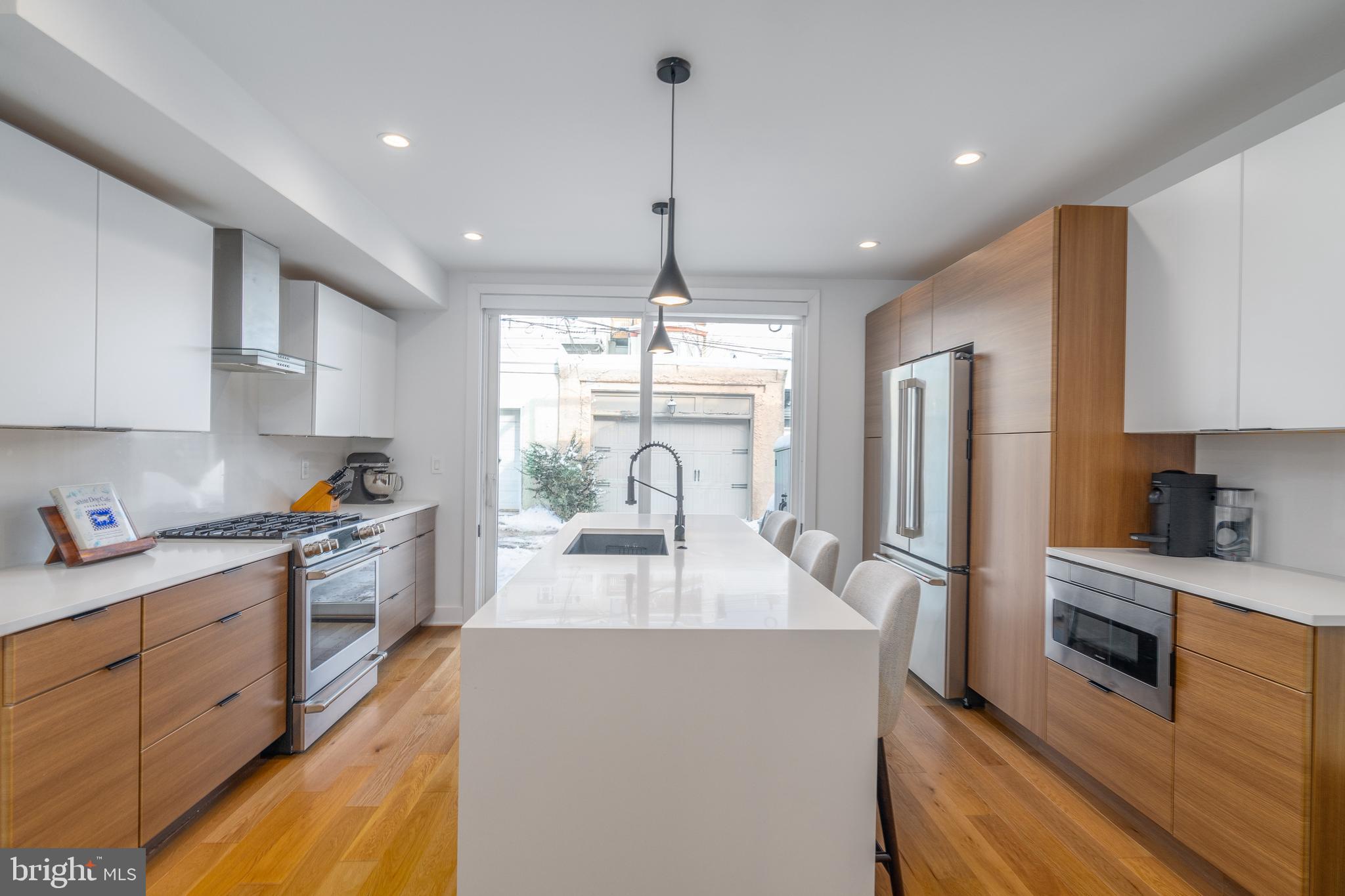 GRADUATE HOSPITAL - Residential